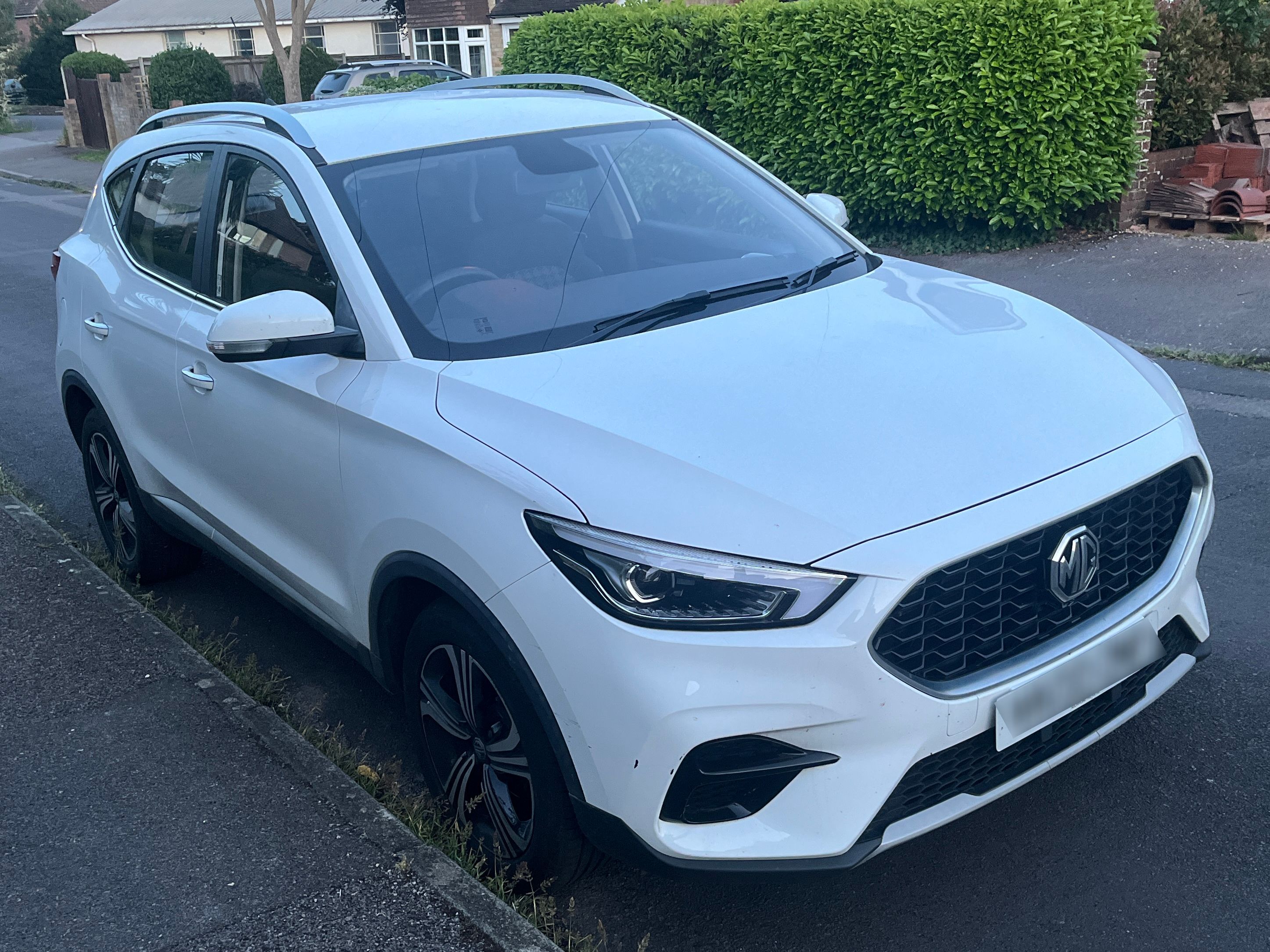 MG ZS