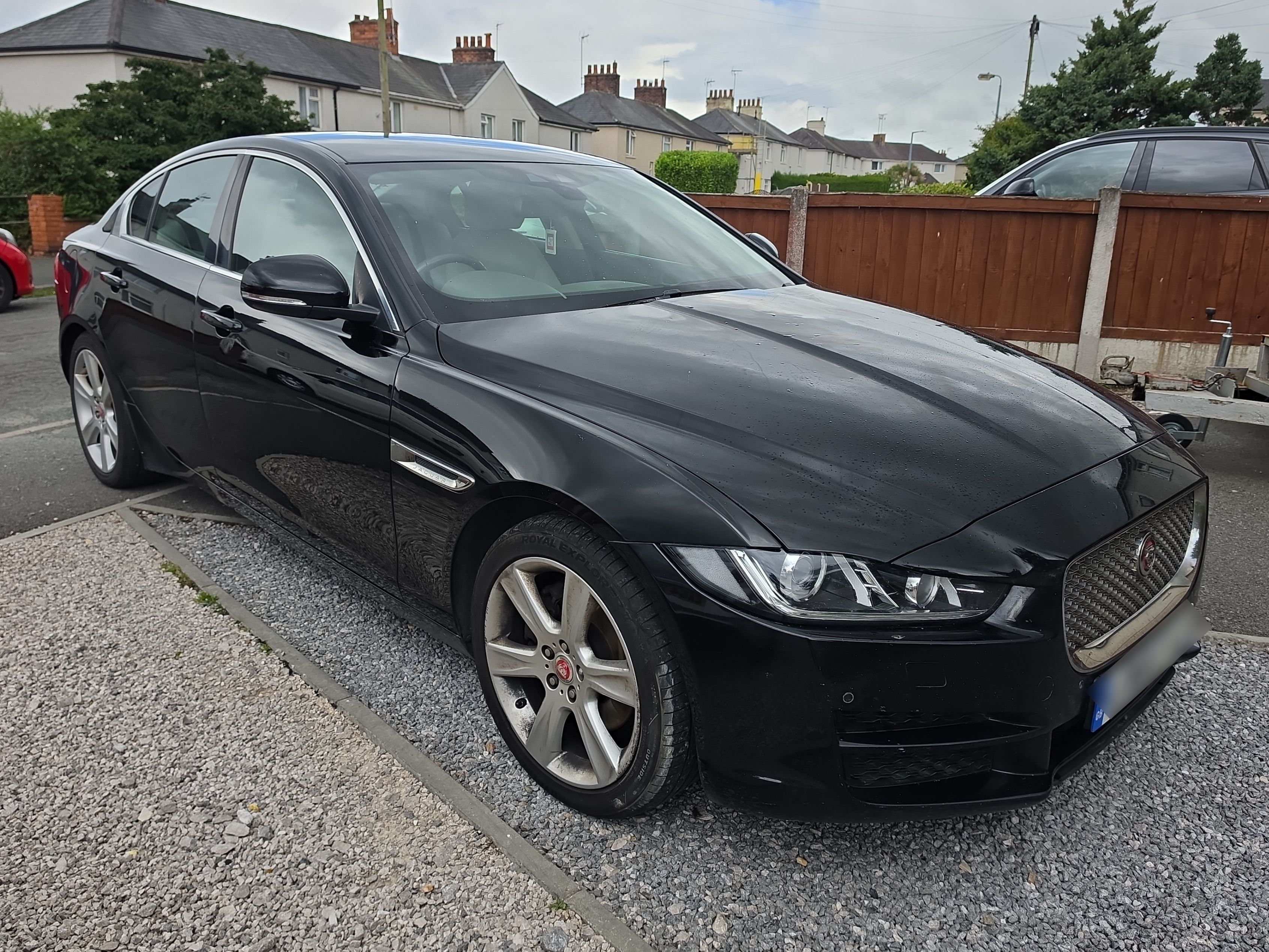 Jaguar XE Portfolio D Auto
