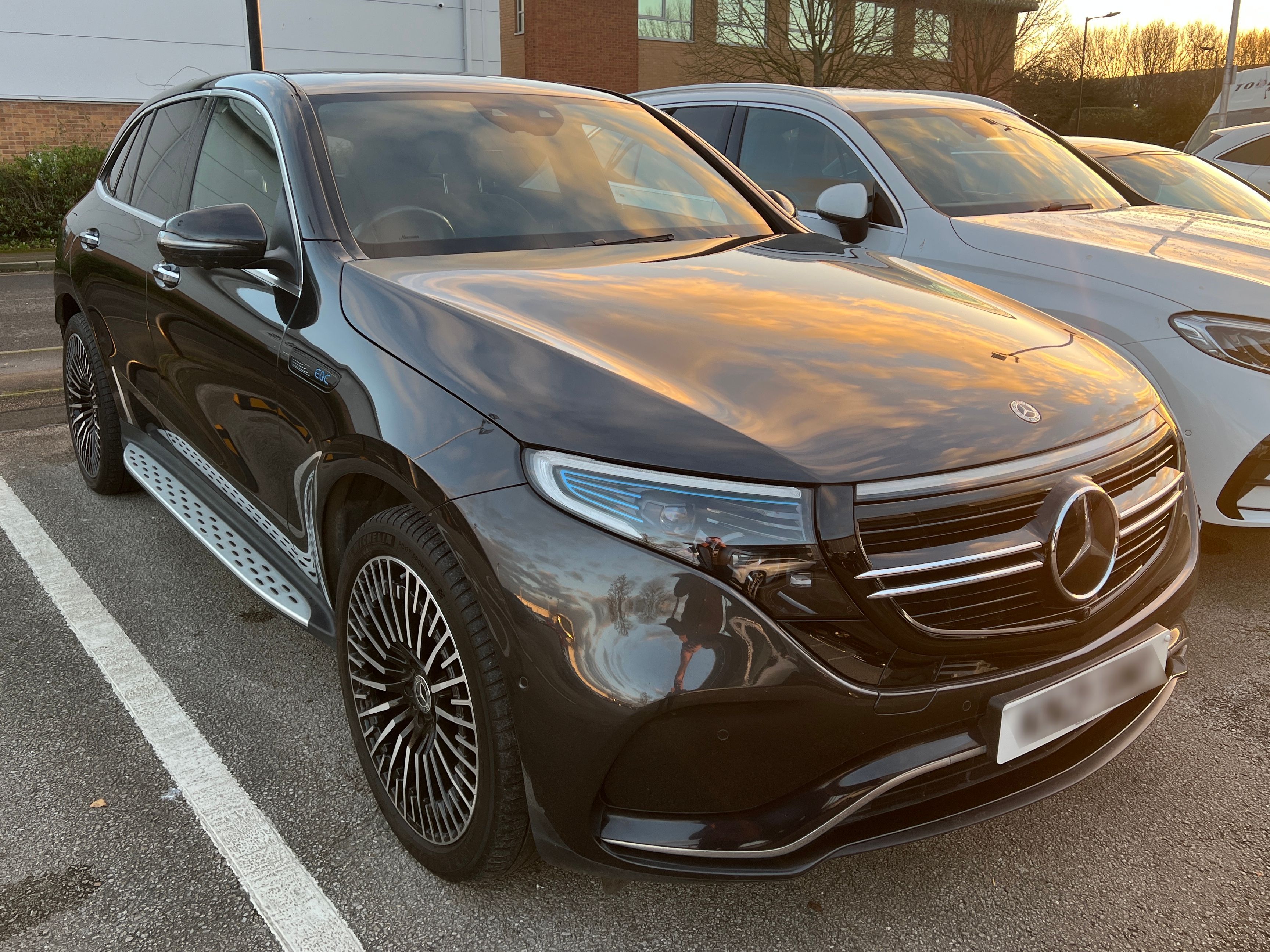 Mercedes EQC 400 AMG Line Premium + 4M