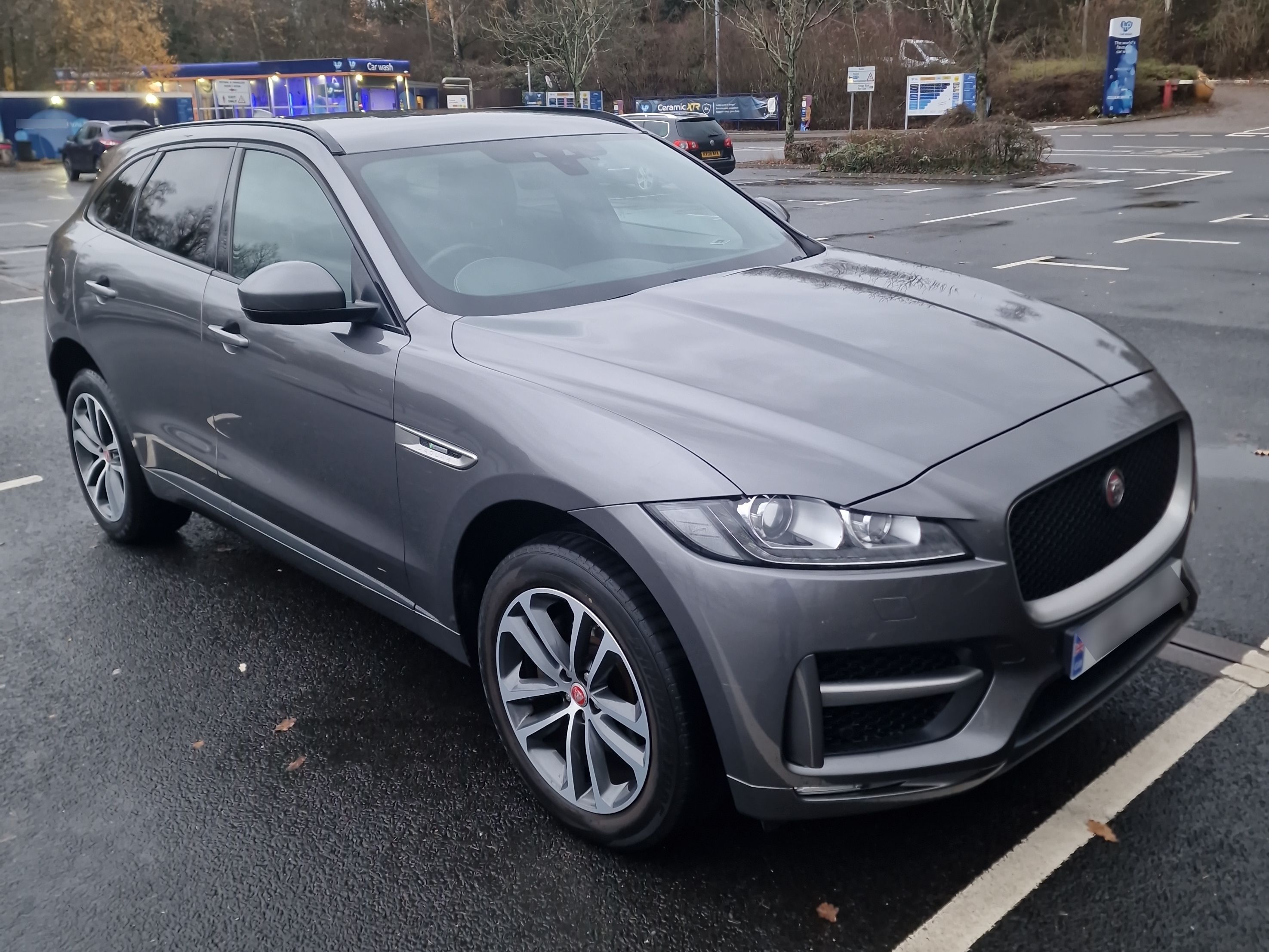 Jaguar F-PACE