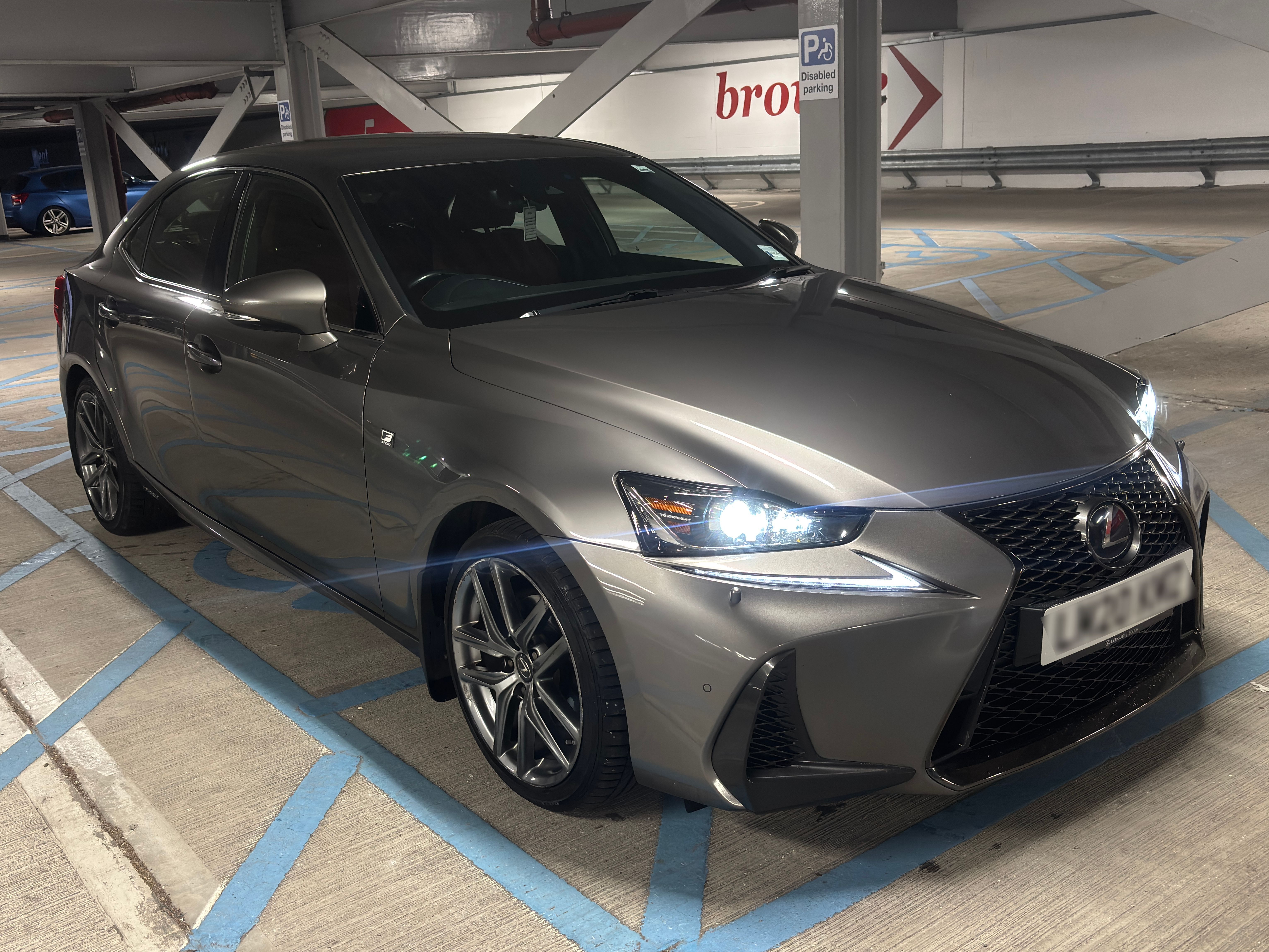 Lexus IS 300H F Sport CVT