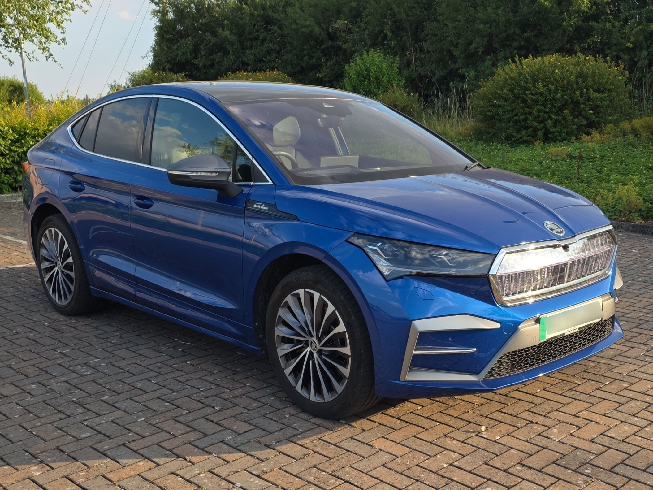 Skoda Enyaq 85 Laurin AND Klement