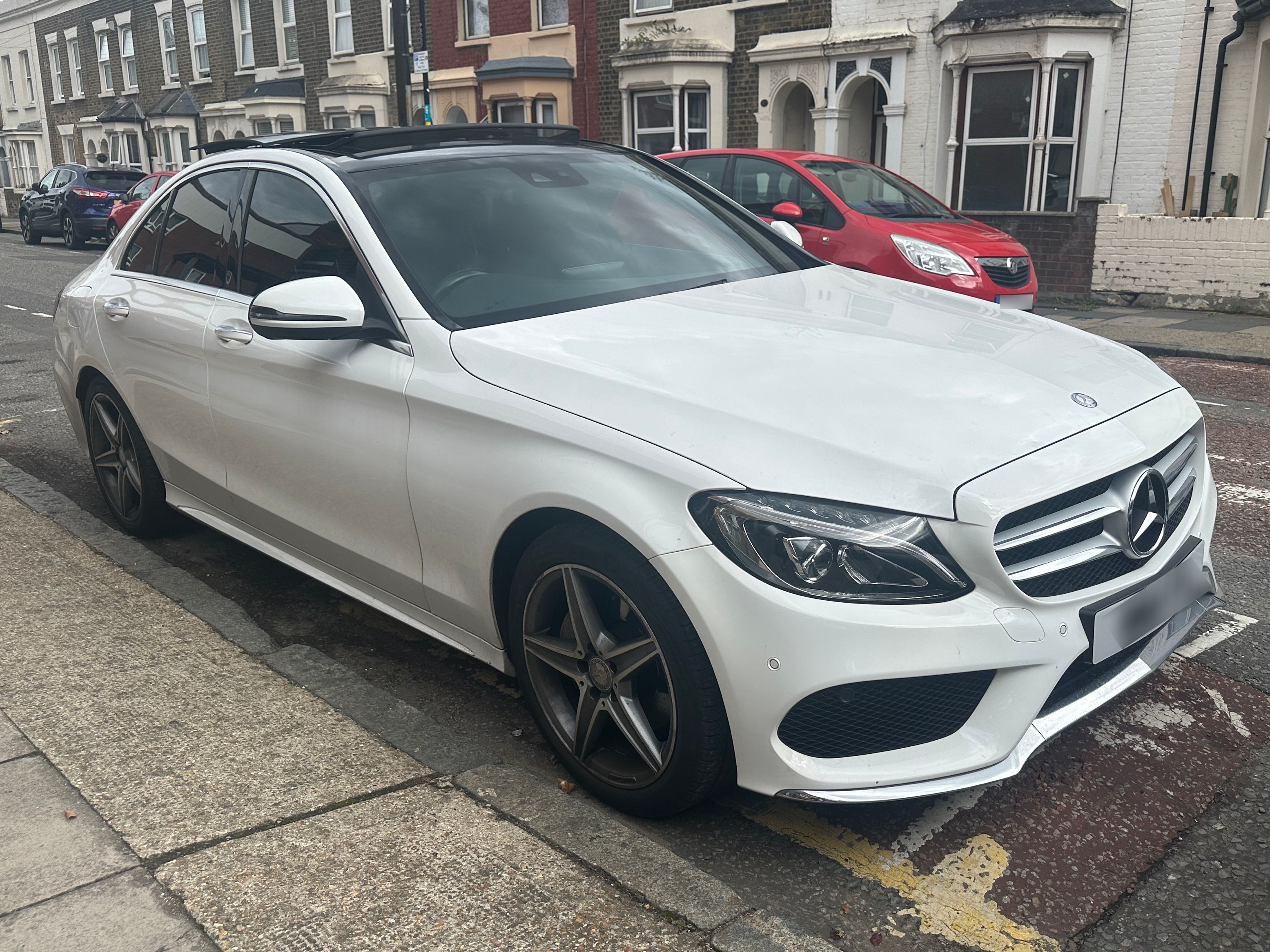 Mercedes C200 AMG Line Premium + Auto