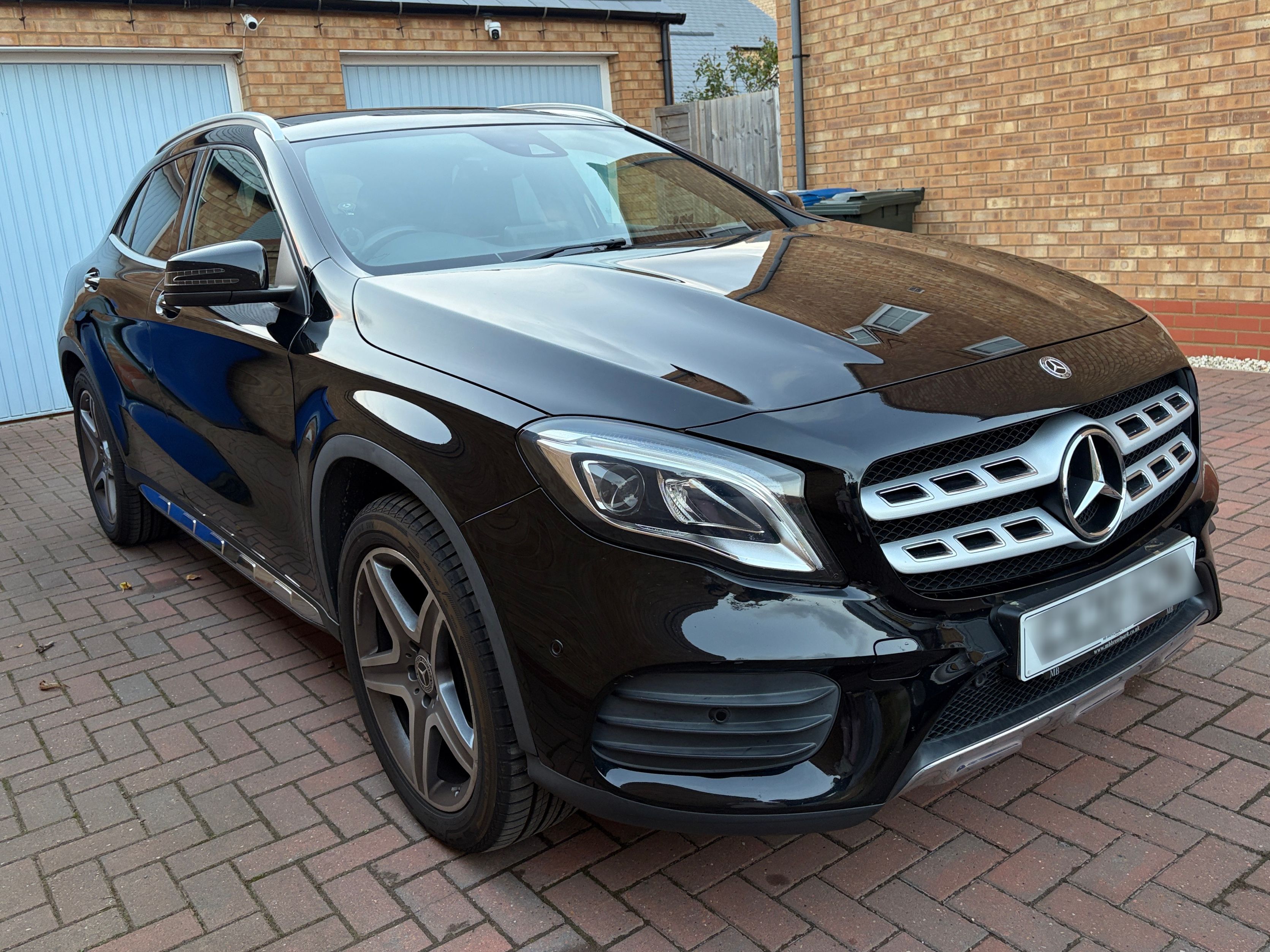 Mercedes GLA 200 AMG Line Edition + A