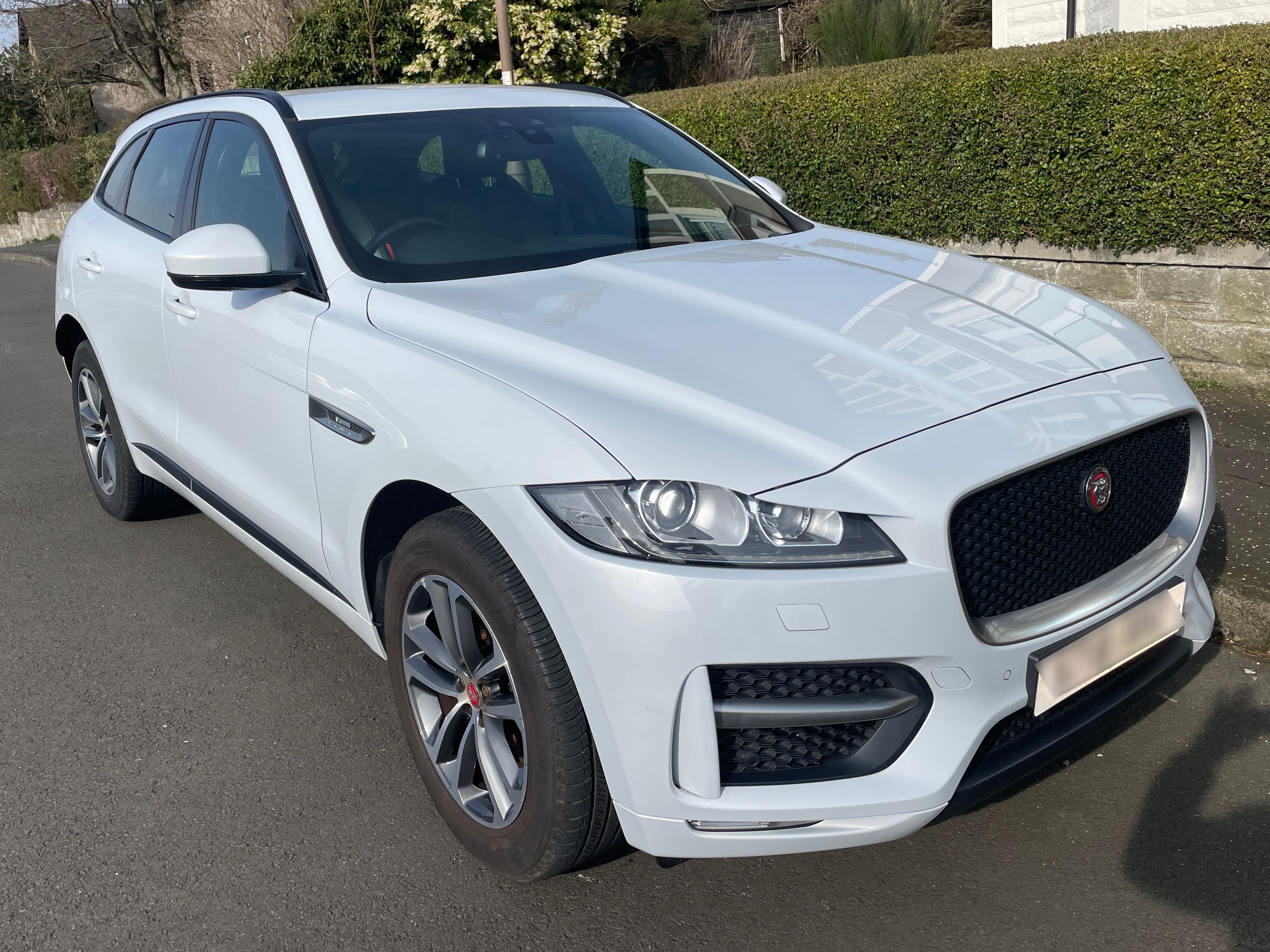 Jaguar F-PACE