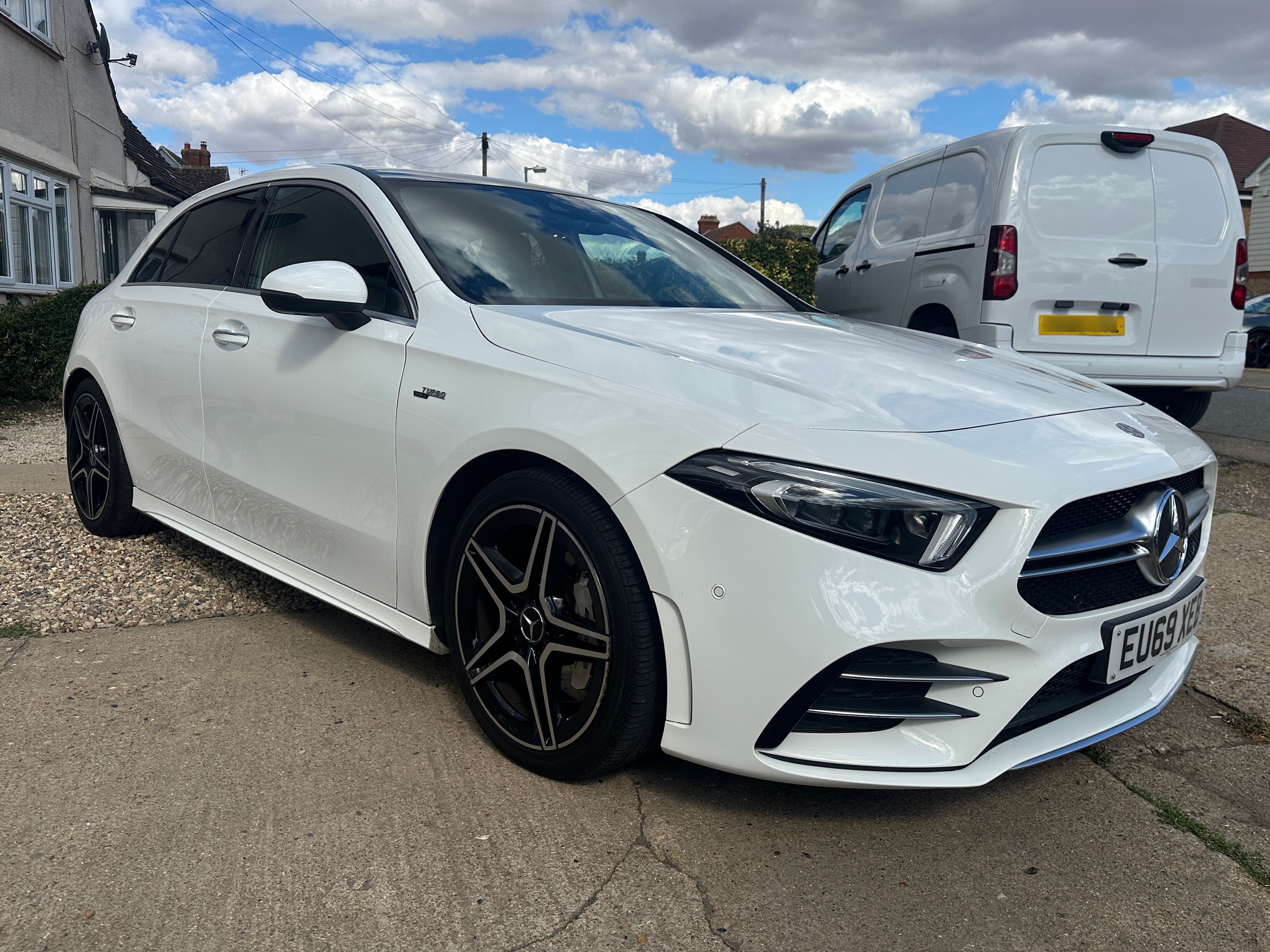 Mercedes AMG A 35 4MATIC Premium + Auto