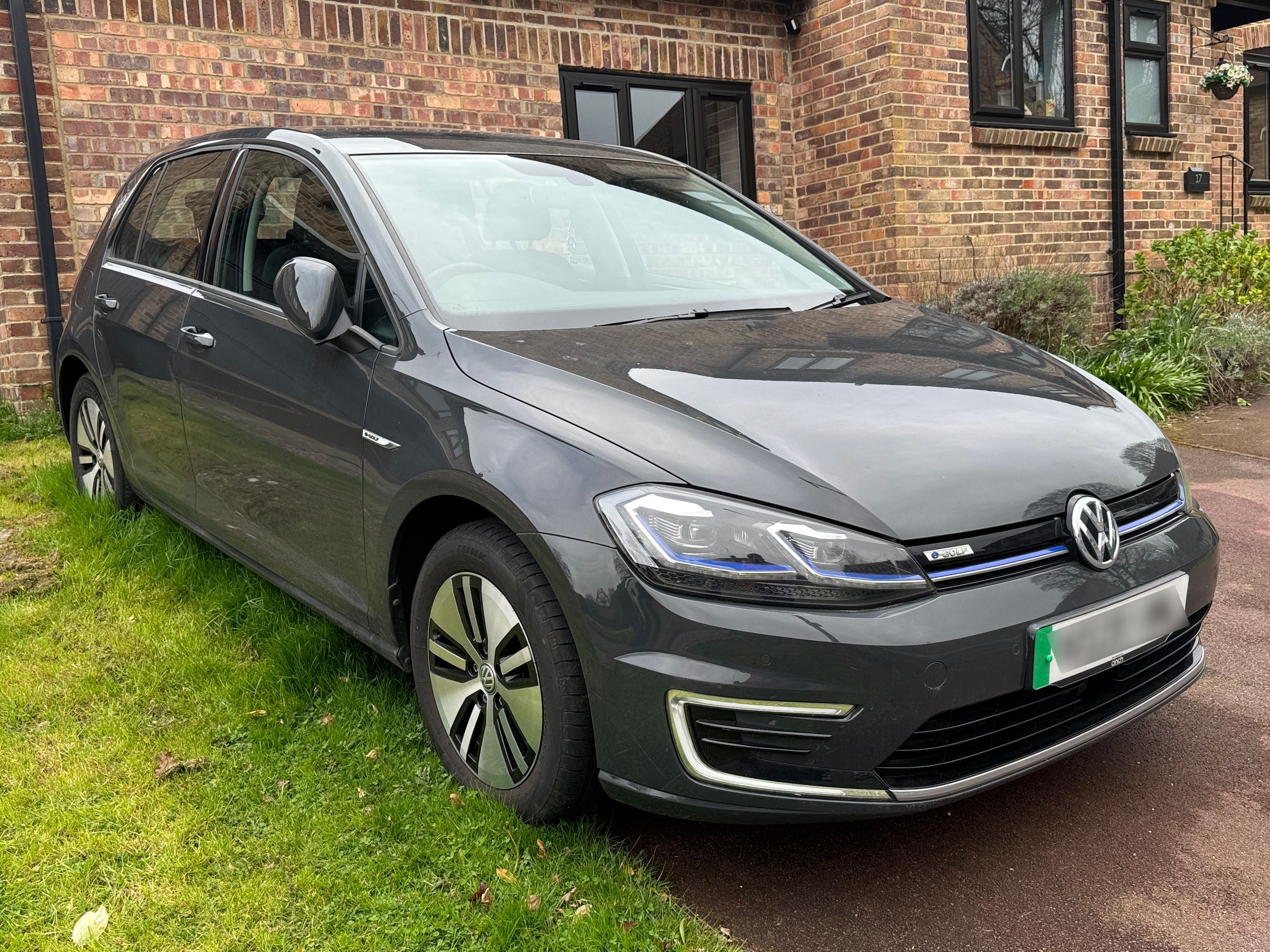 Volkswagen E-GOLF