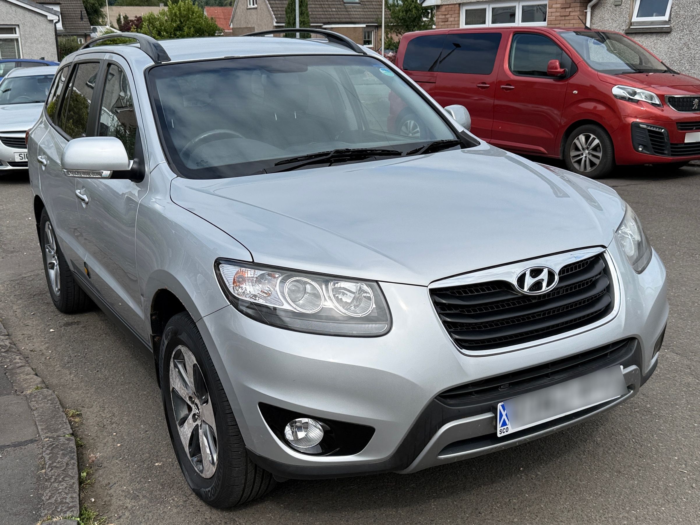 Hyundai Santa