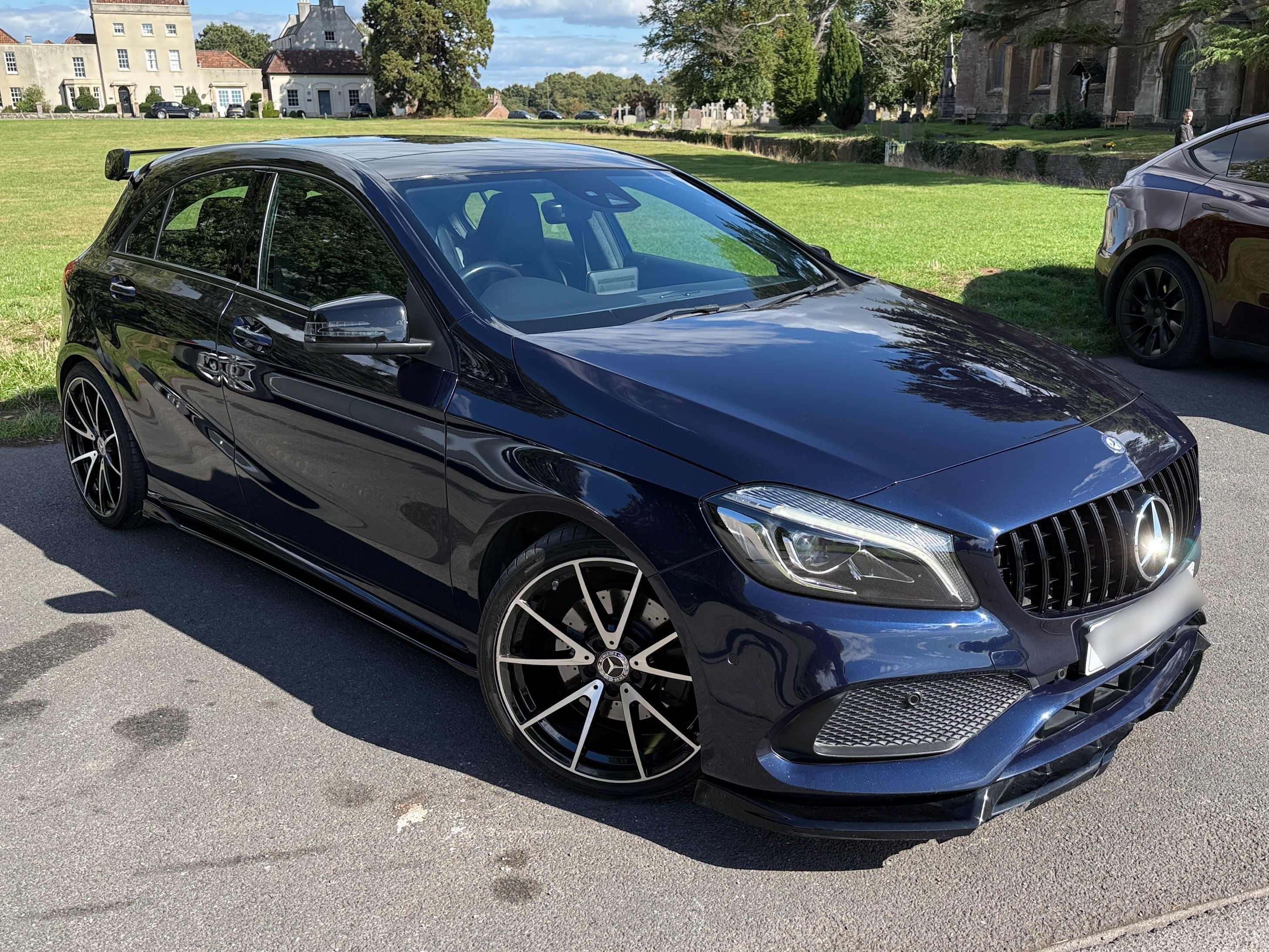 Mercedes A 220 D AMG Line Premium + A