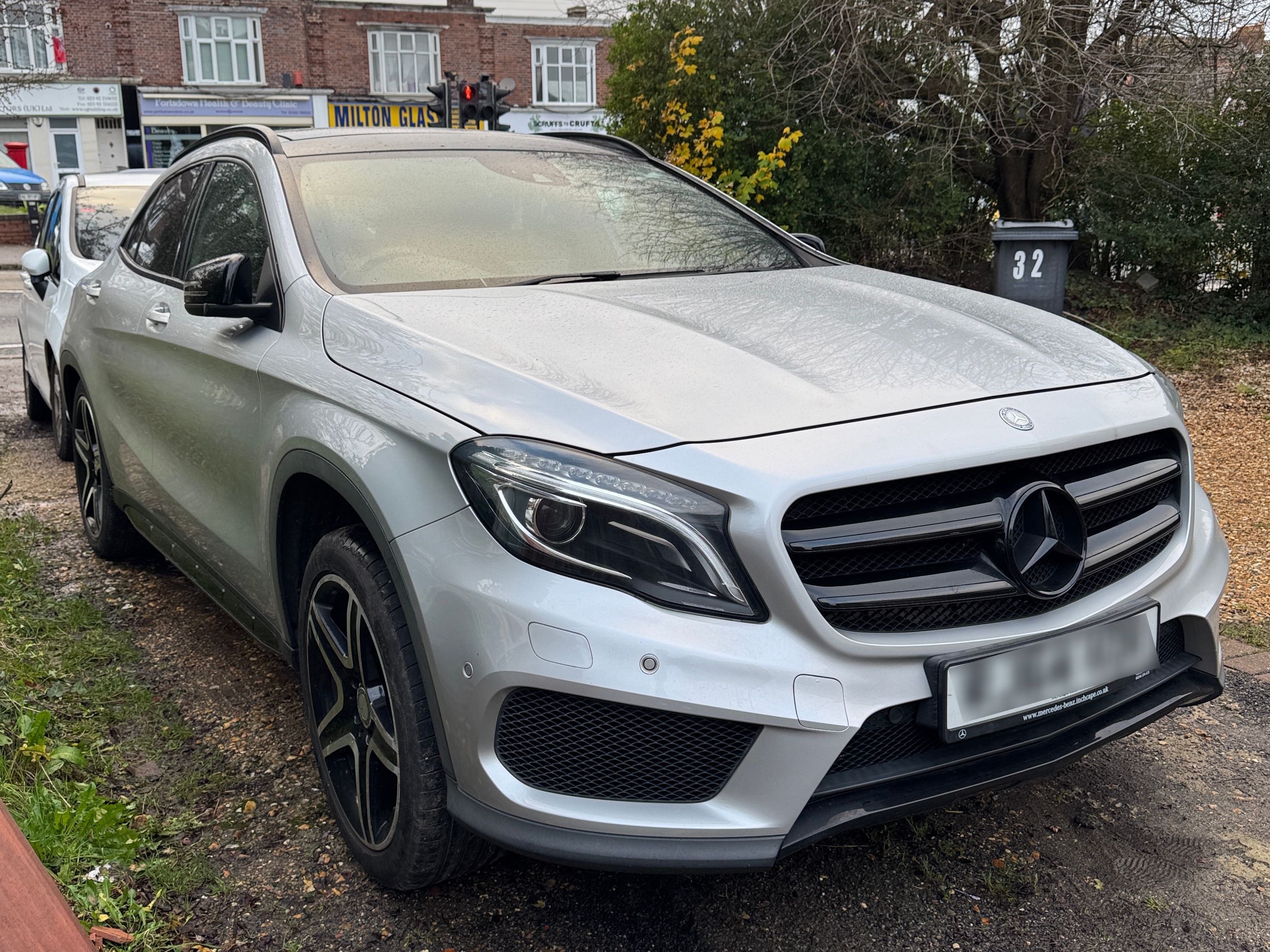 Mercedes GLA220 Amgline PREM+CDI 4MAT A