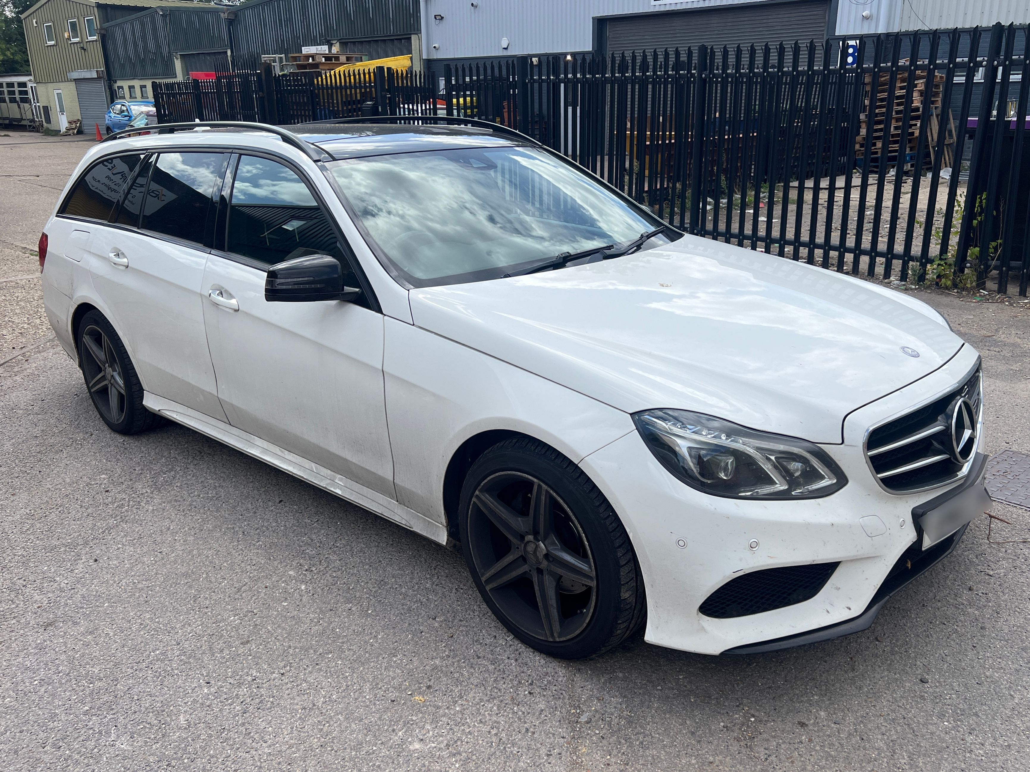 Mercedes E220 AMG Night ED PREM+ Btec A