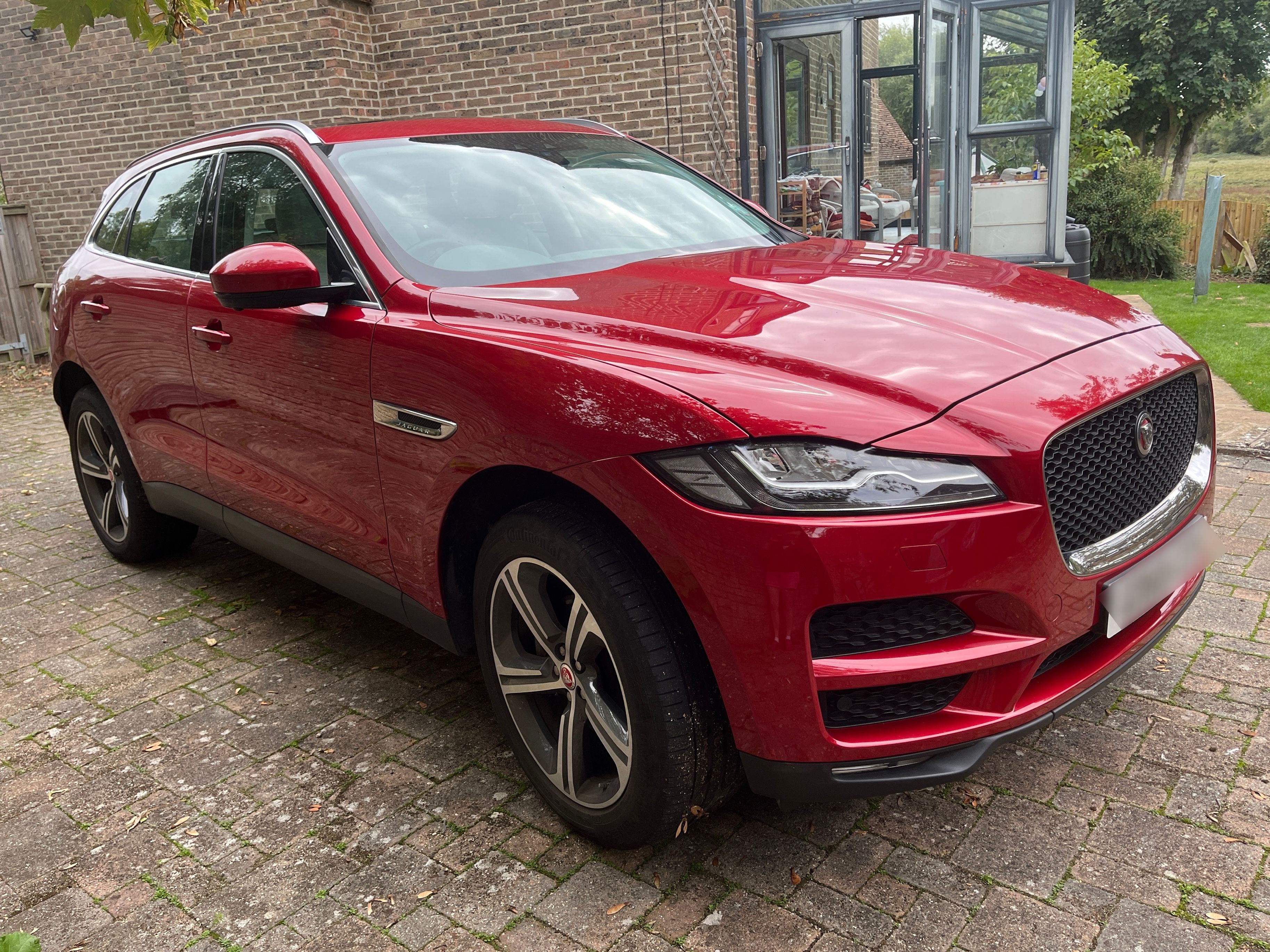Jaguar F-PACE