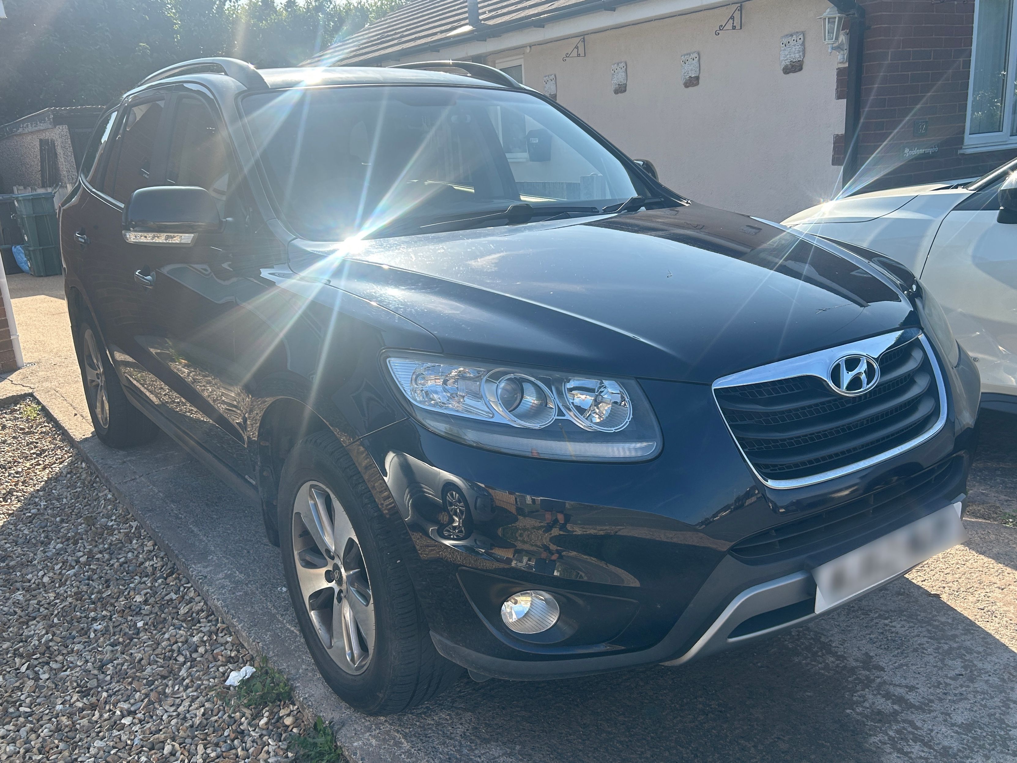 Hyundai Santa