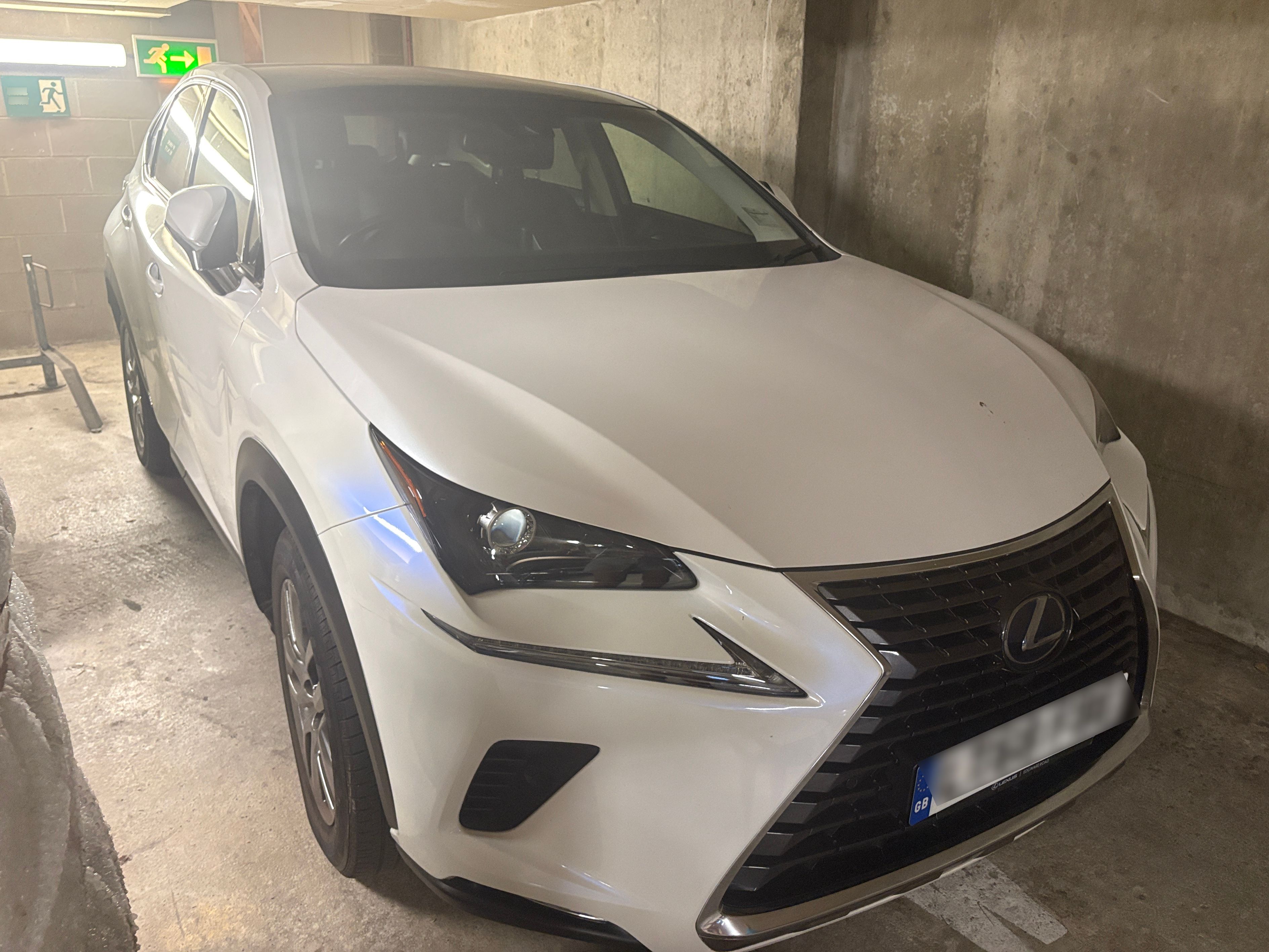 Lexus NX 300H Luxury CVT