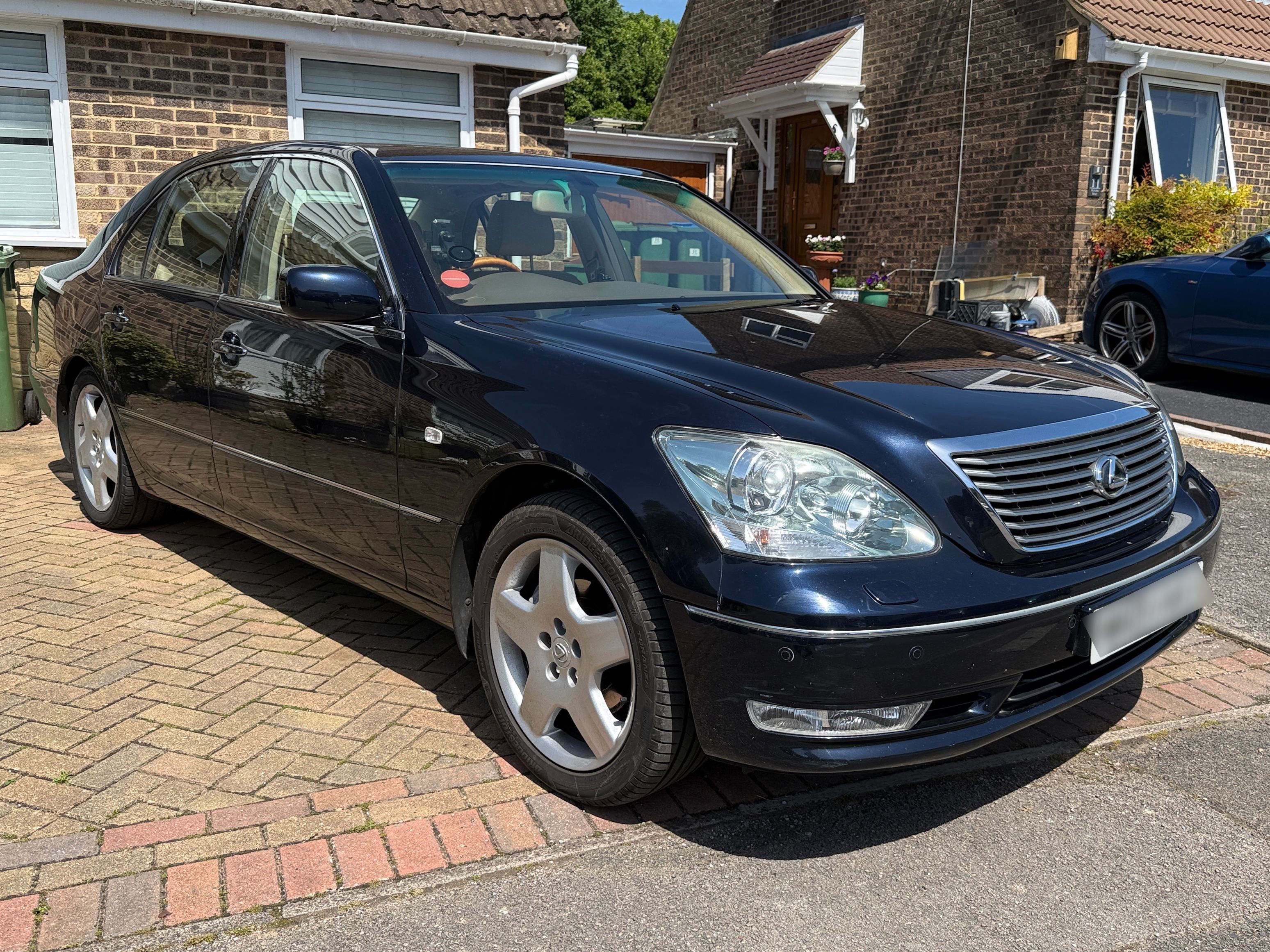 Lexus LS430