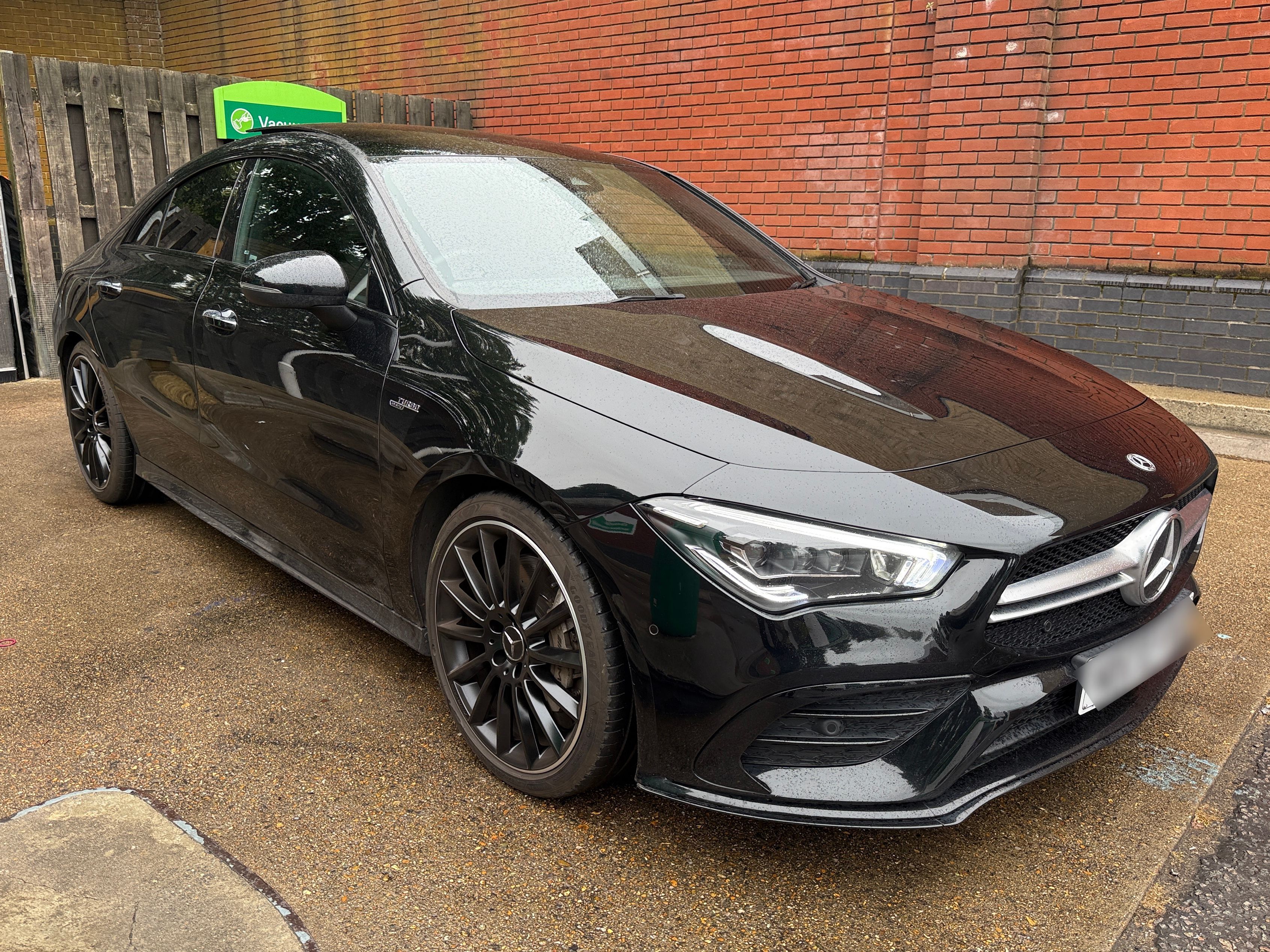 Mercedes AMG CLA 35 Premium + 4MATIC A