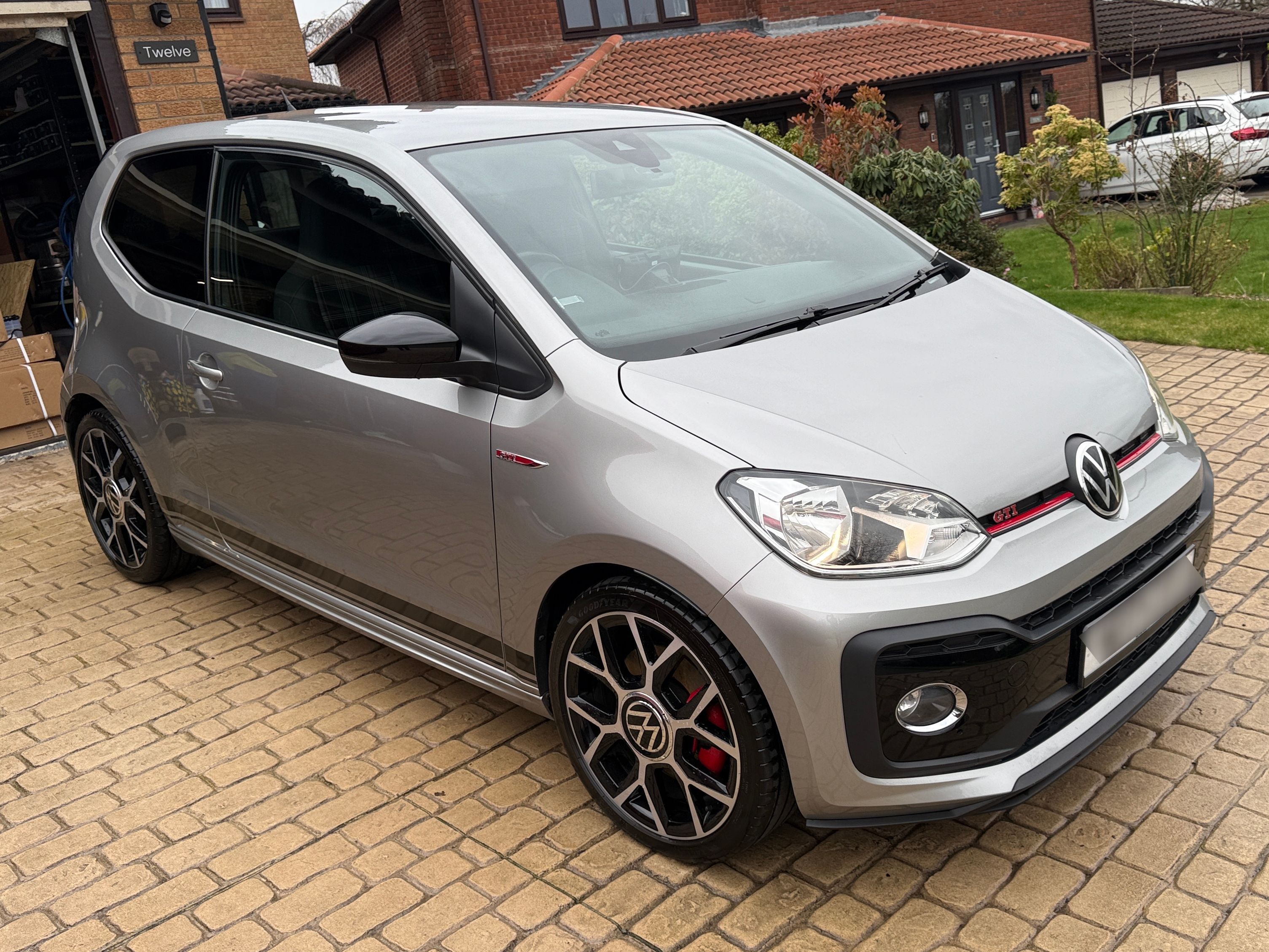 Volkswagen up