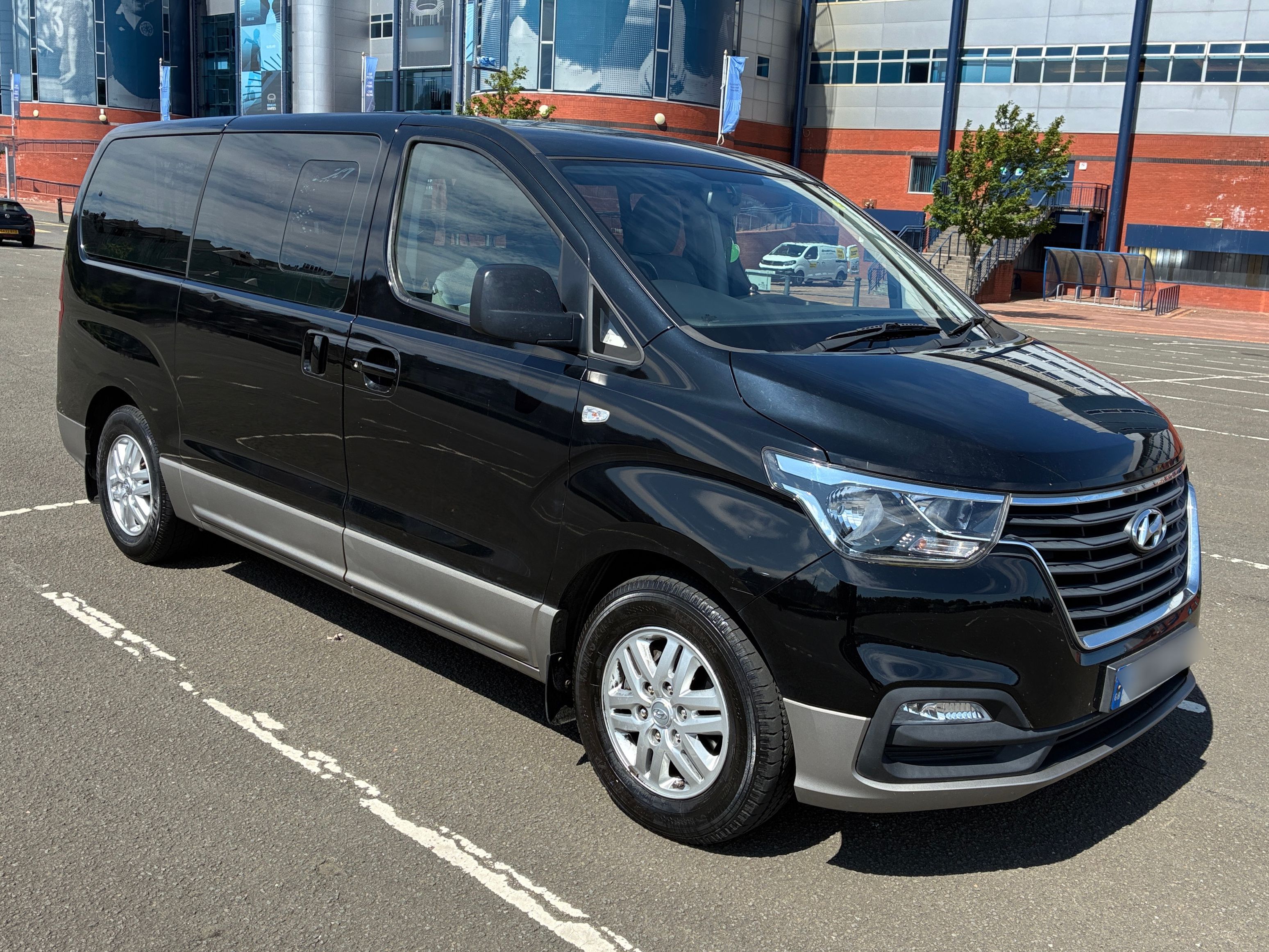 Hyundai I800