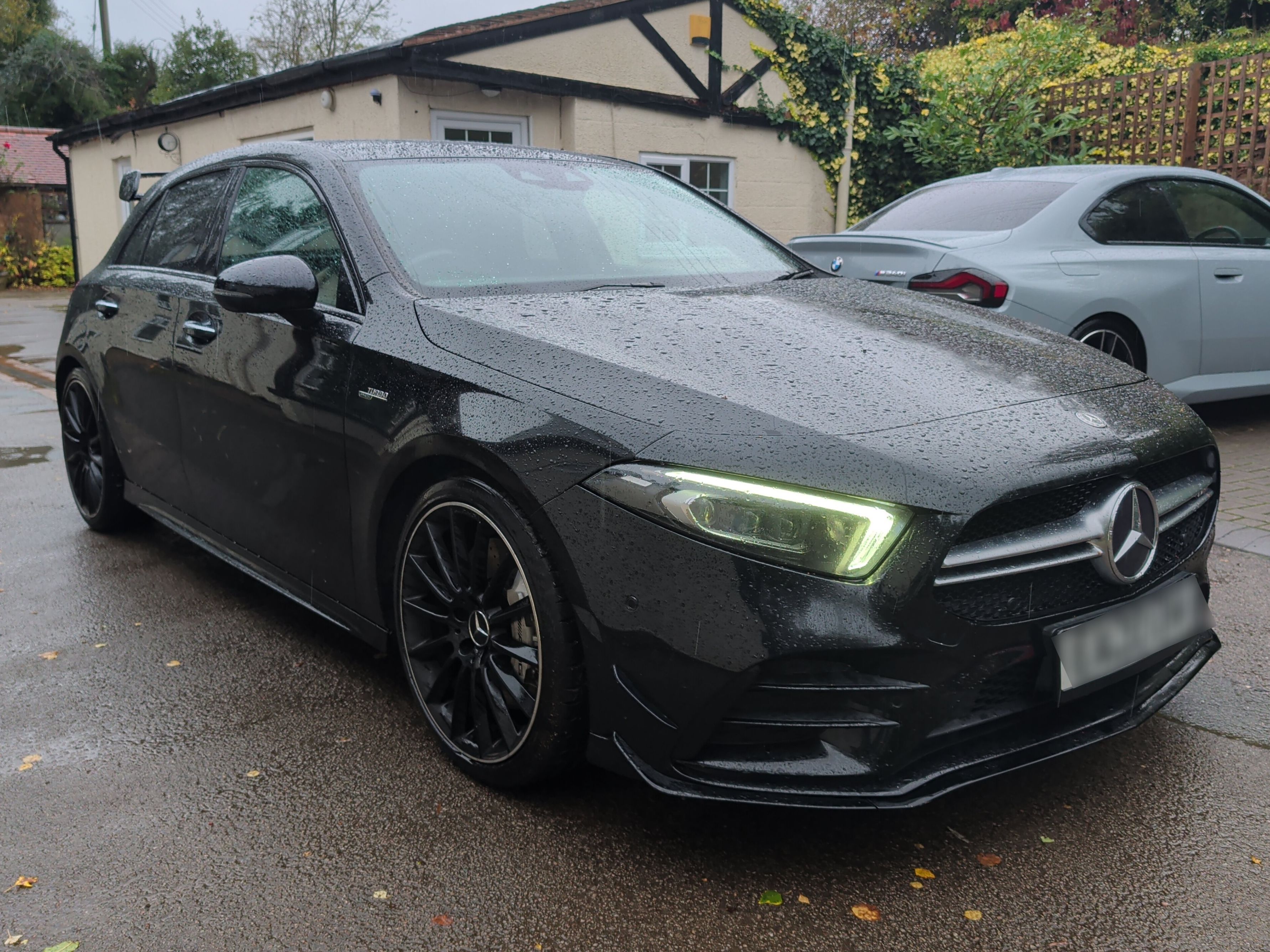 Mercedes AMG A 35 4MATIC Premium + Auto