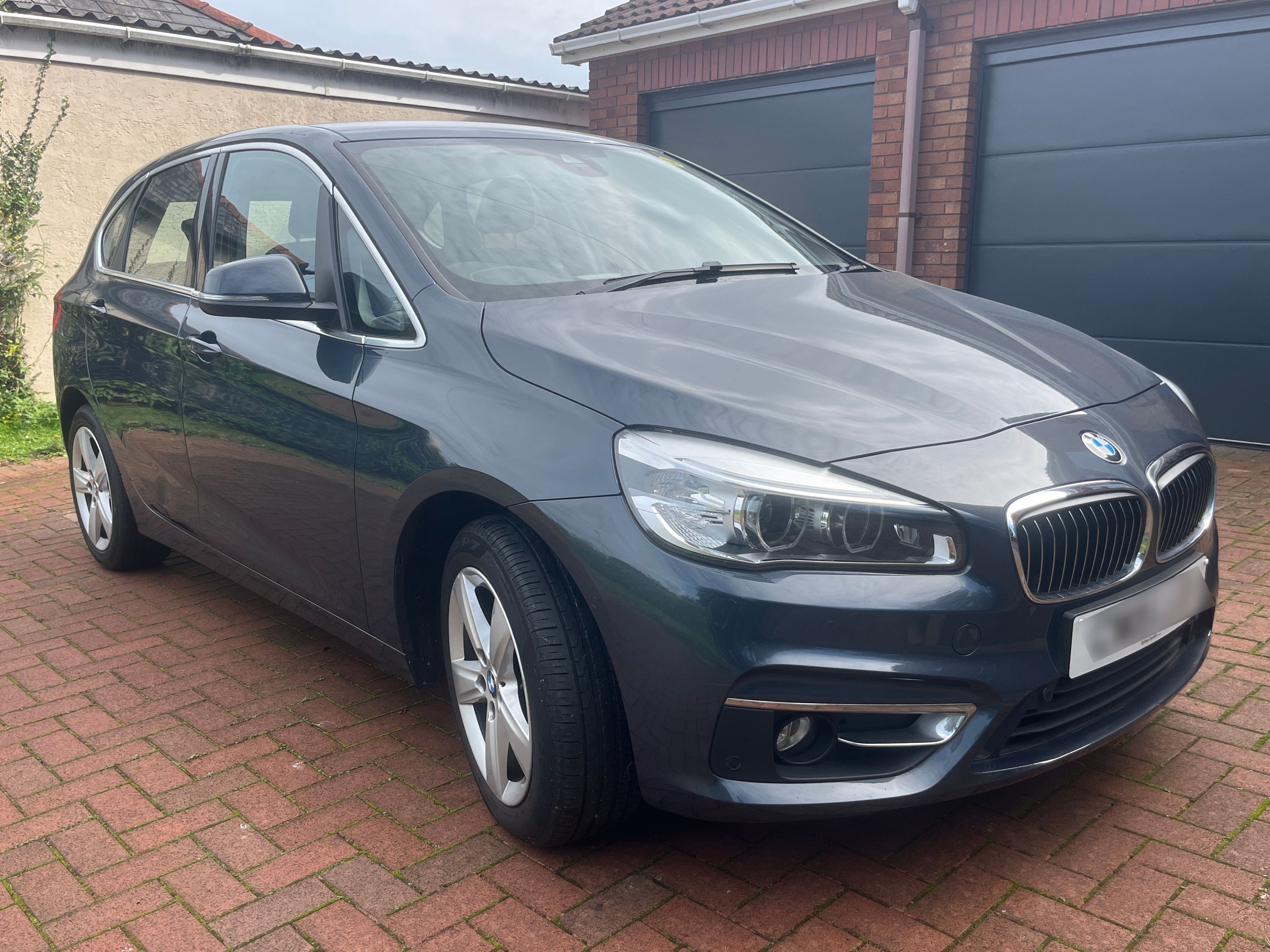 BMW 218i Luxury Auto