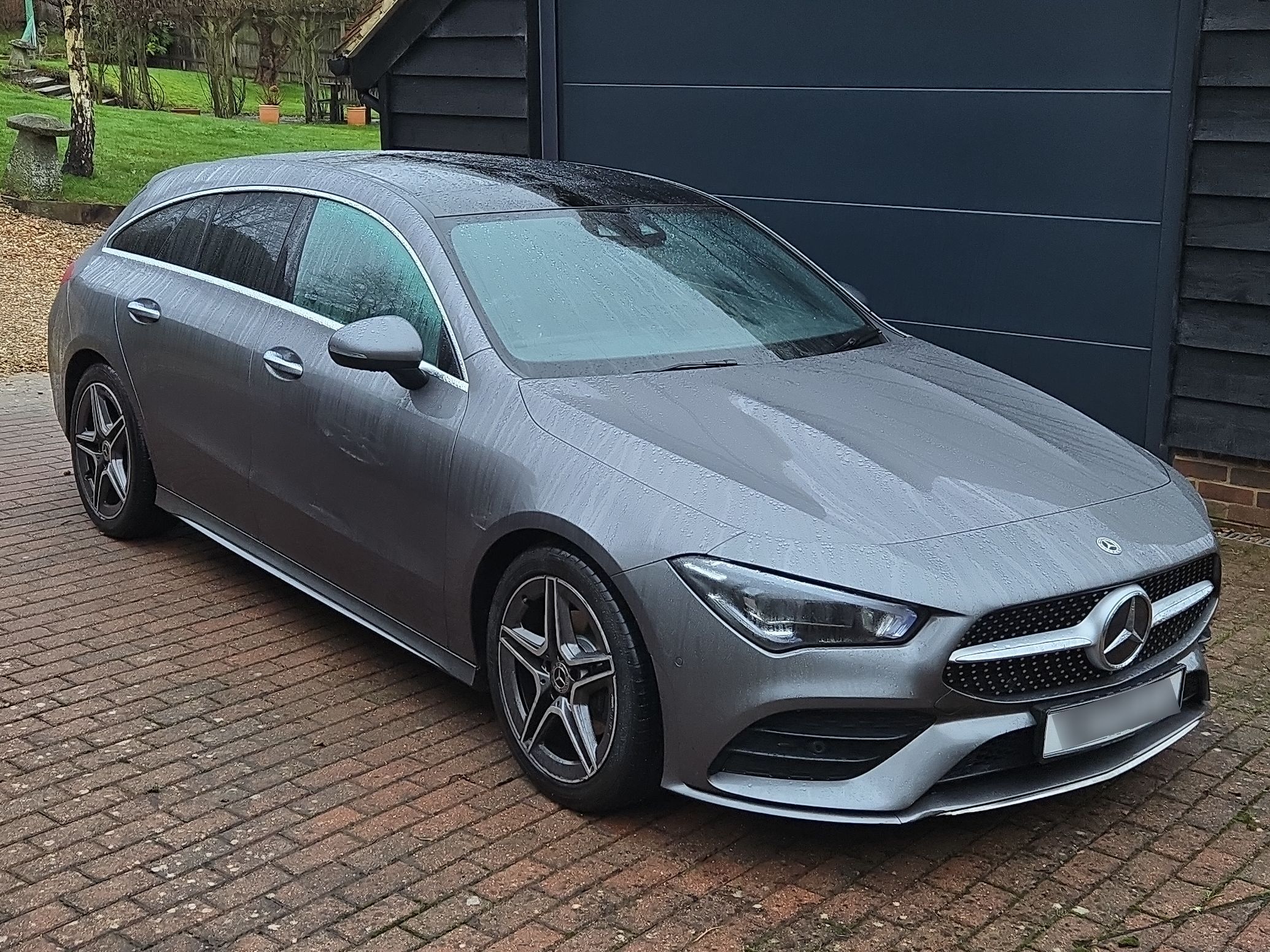 Mercedes CLA 180 AMG Line Premium + A