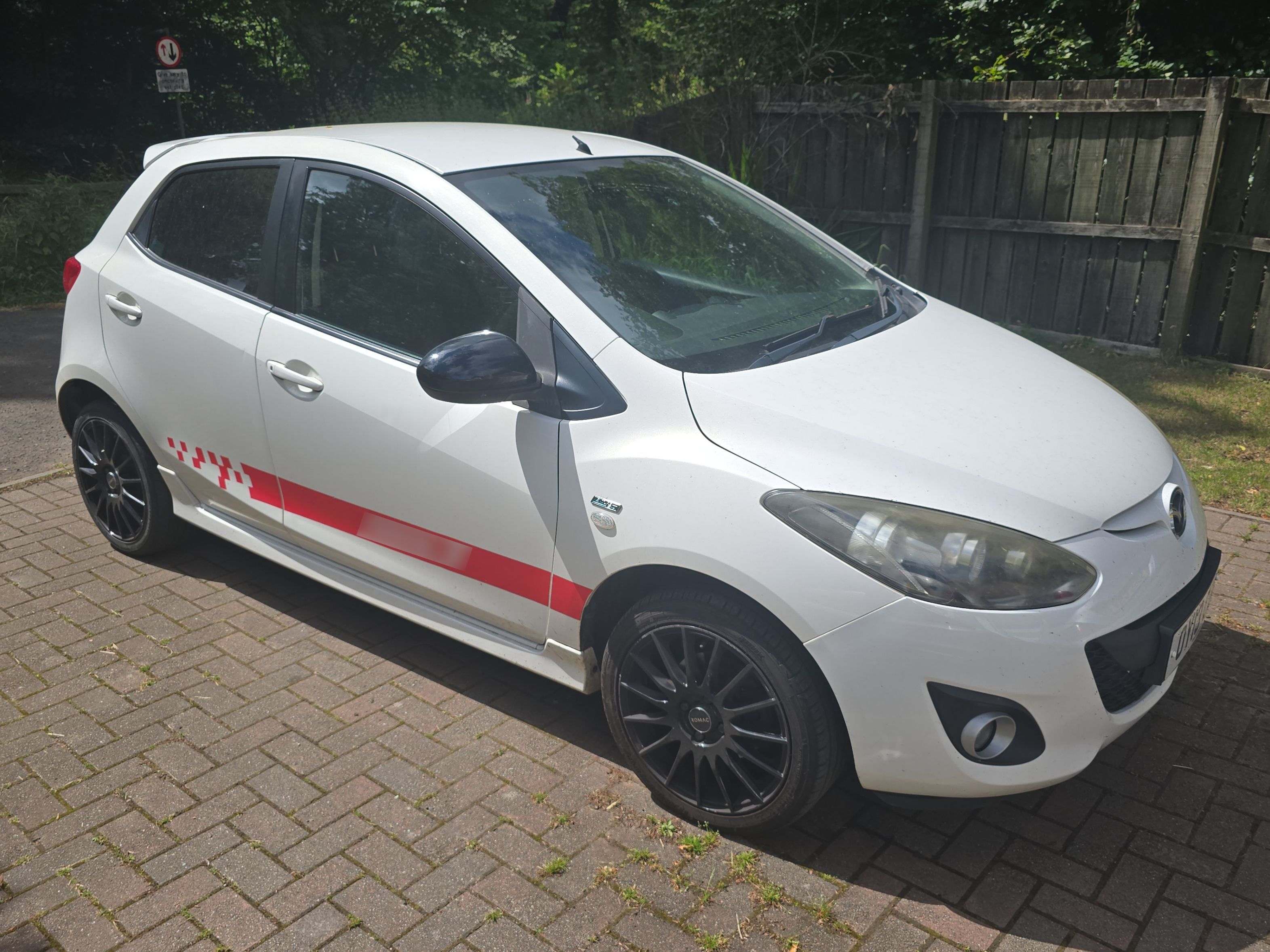 Mazda 2