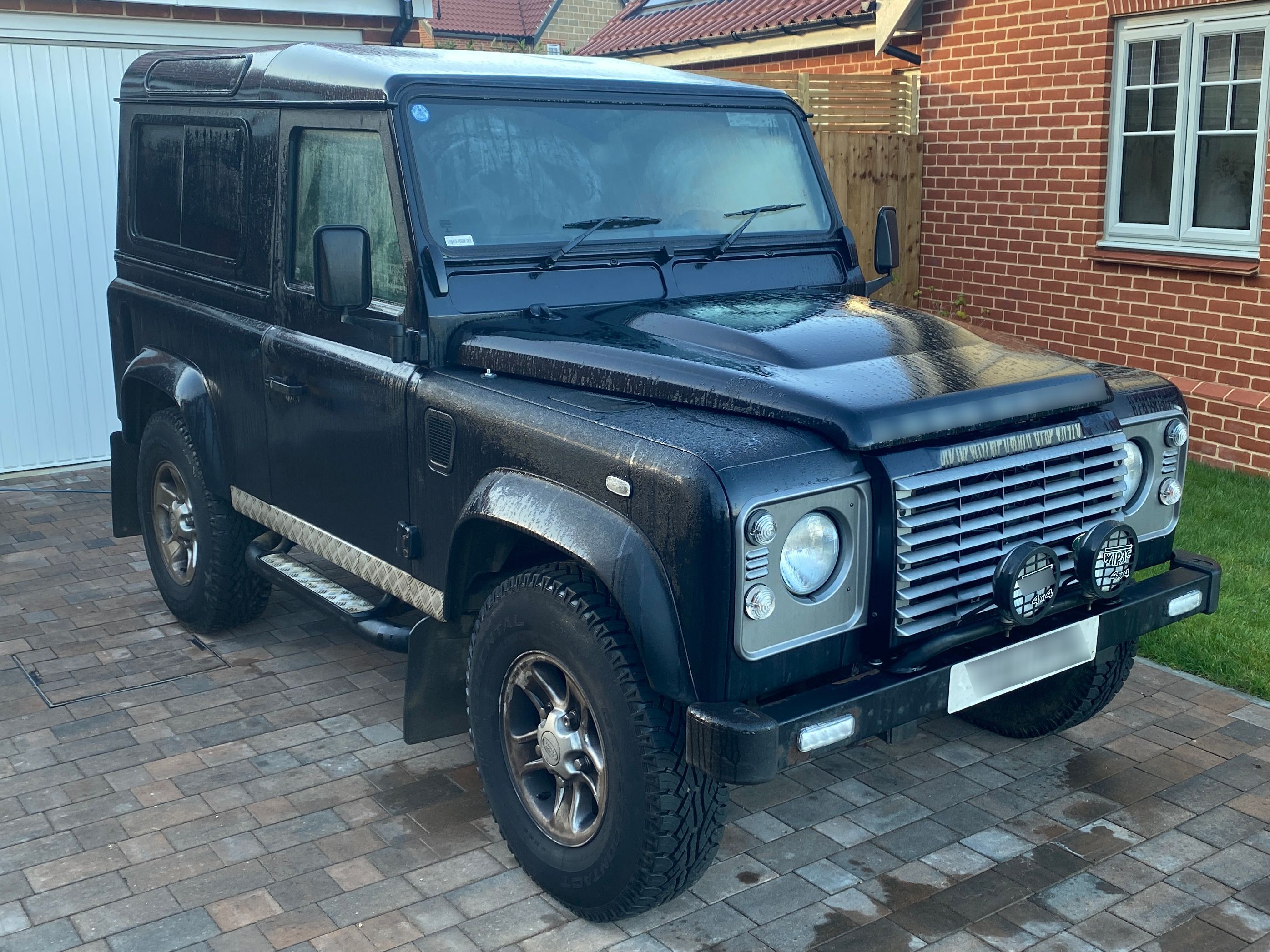 Land Rover Defender