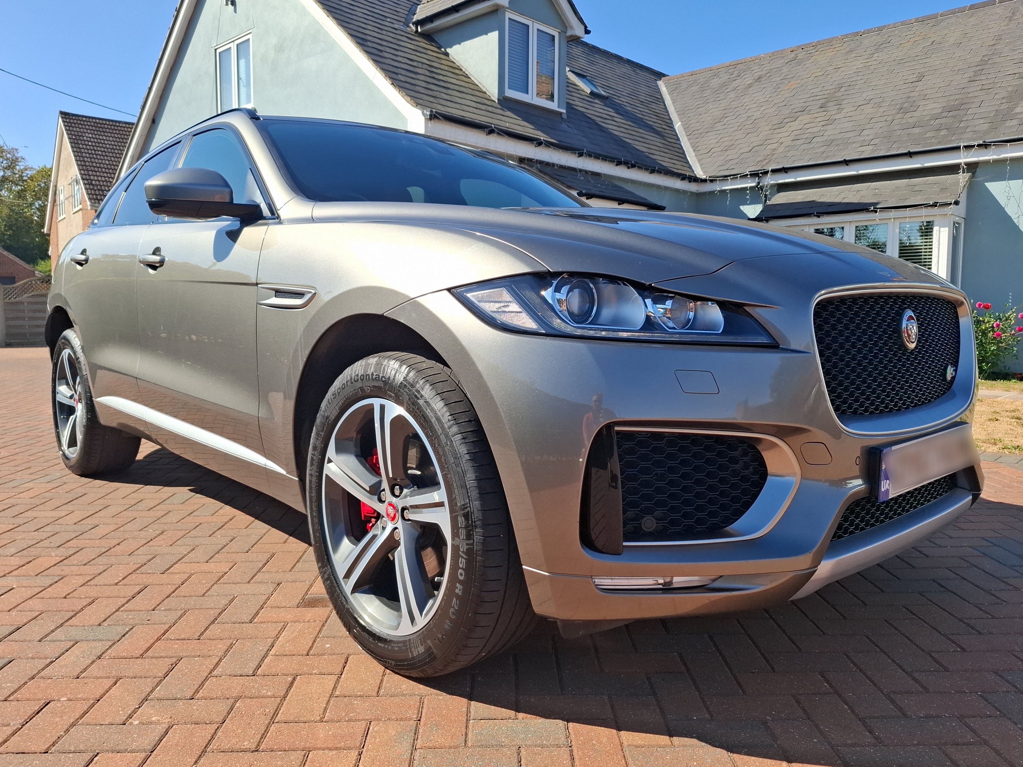 Jaguar F-PACE