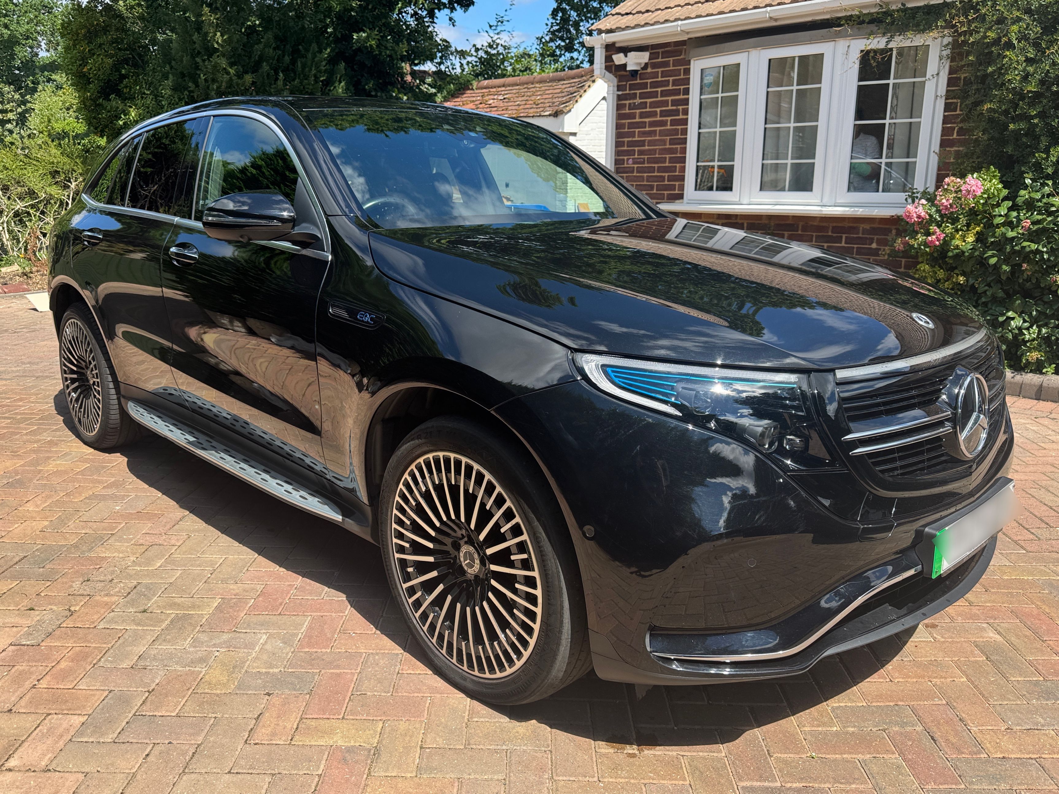 Mercedes EQC 400 AMG Line Premium + 4M