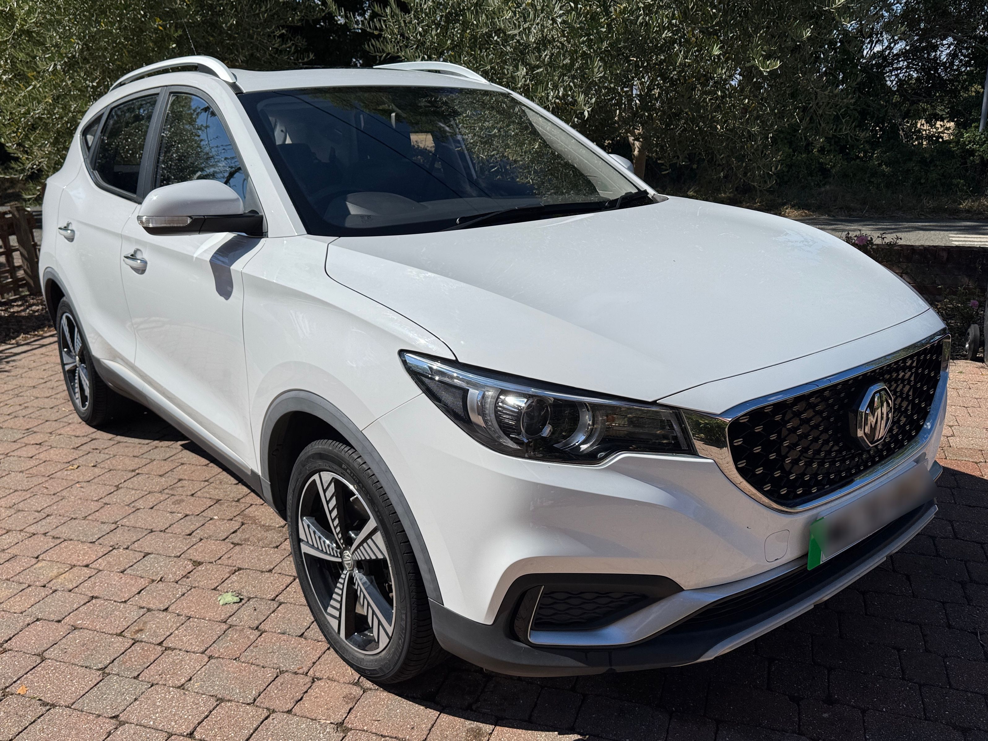 MG ZS