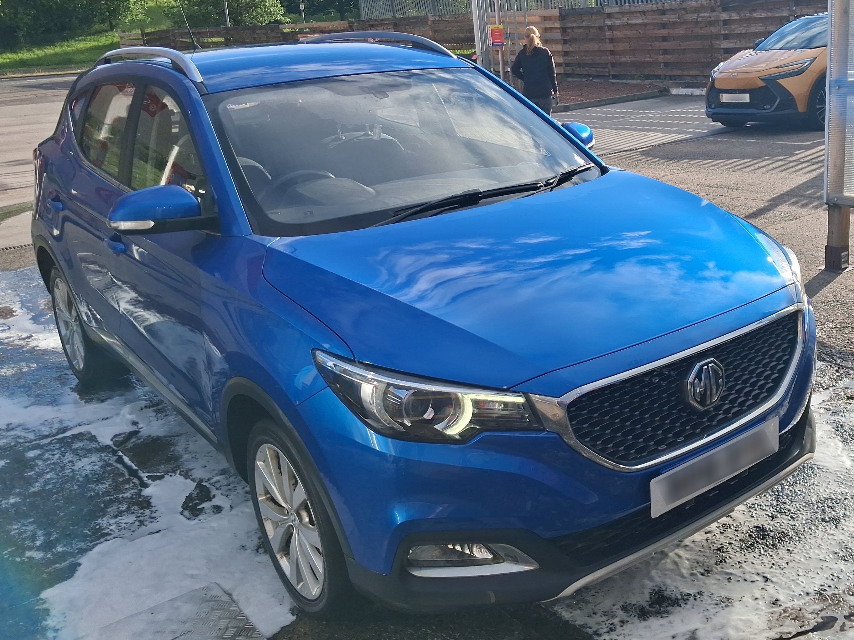 MG ZS