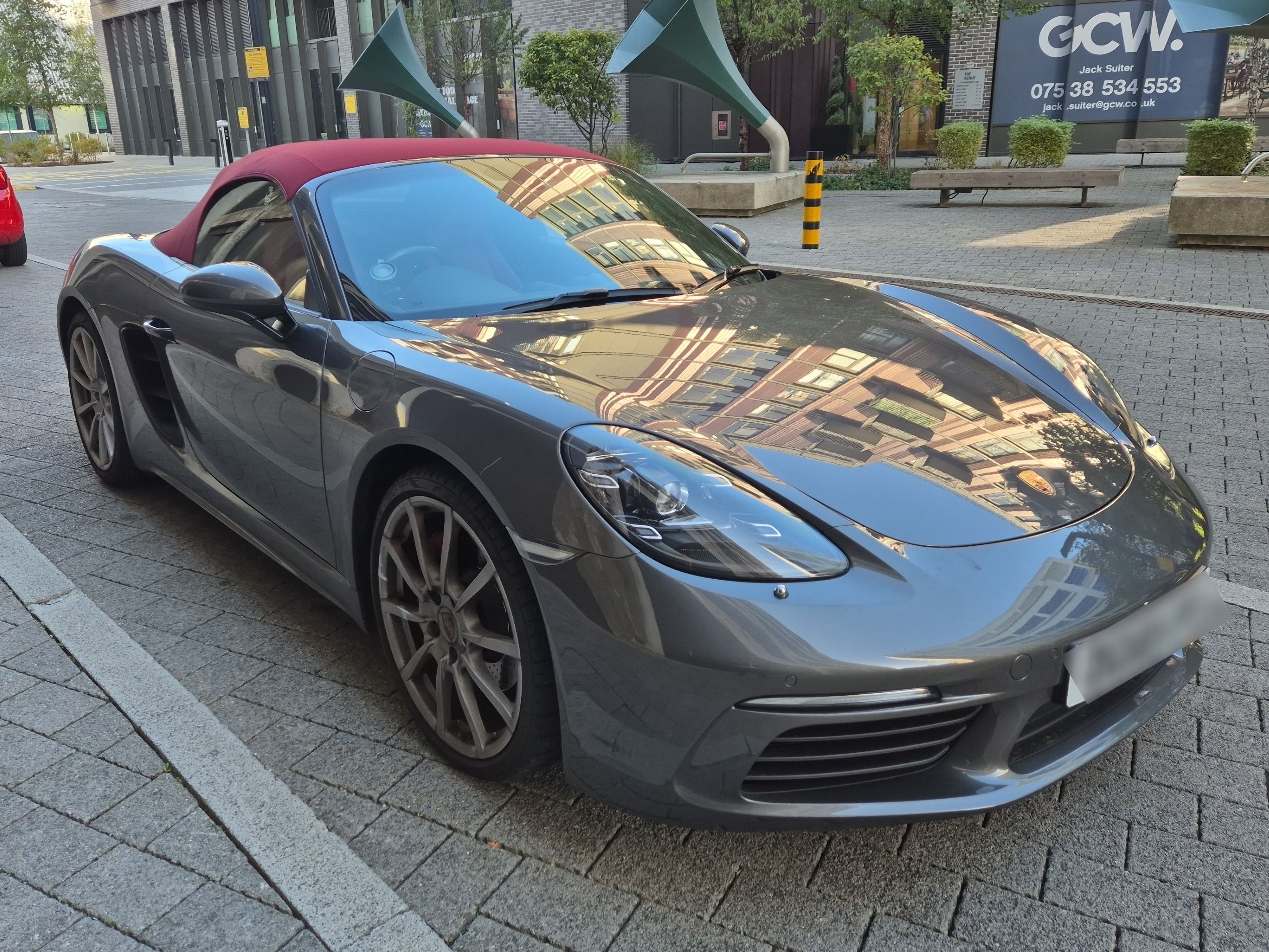 Porsche 718