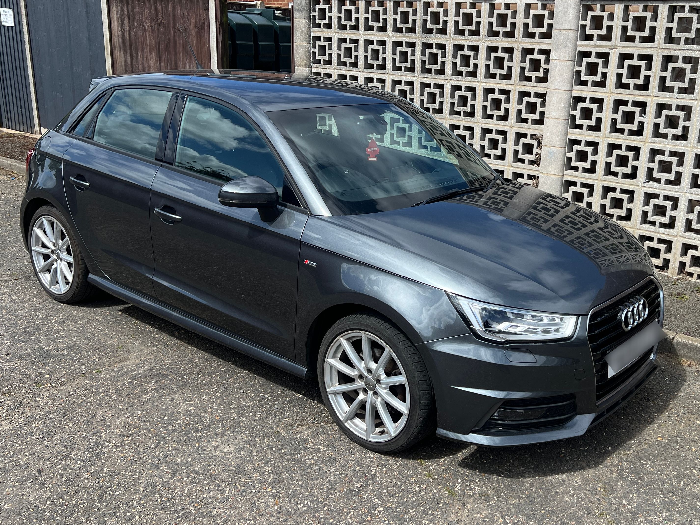 Audi A1
