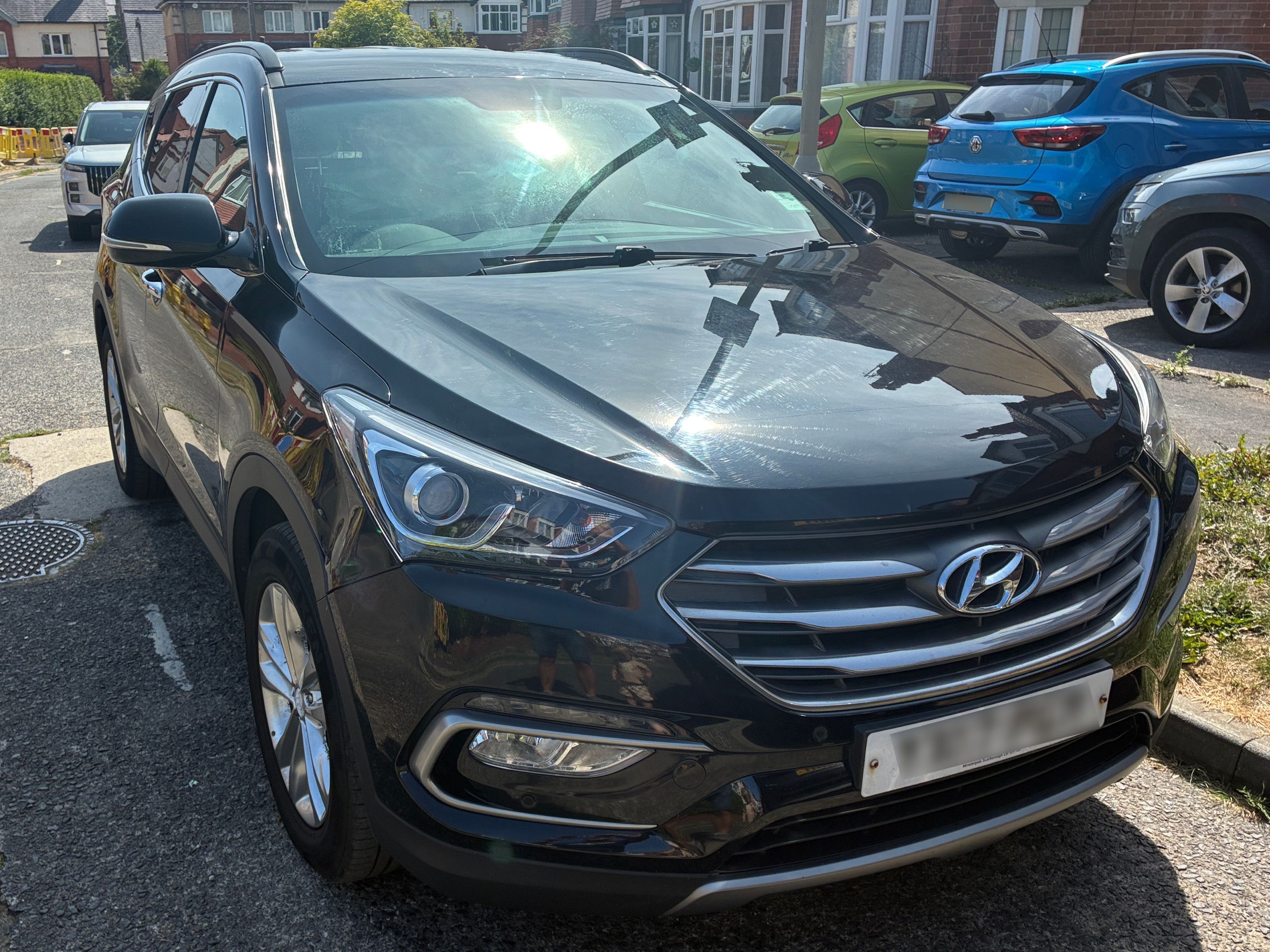 Hyundai Santa