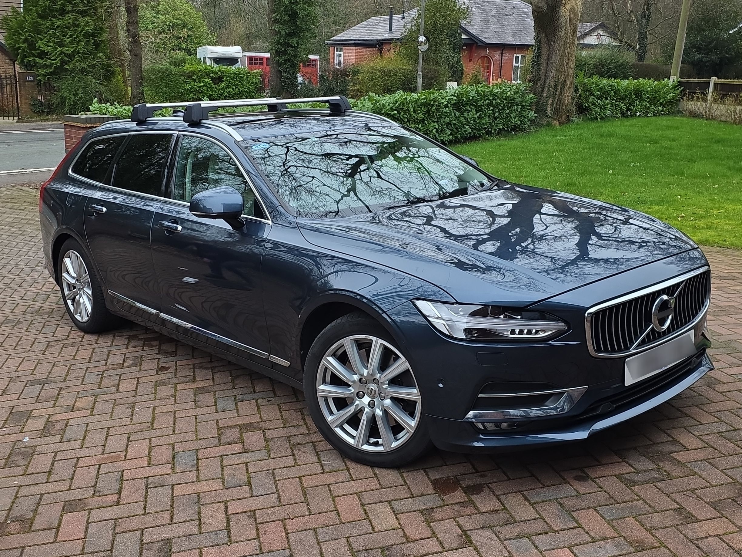 Volvo V90
