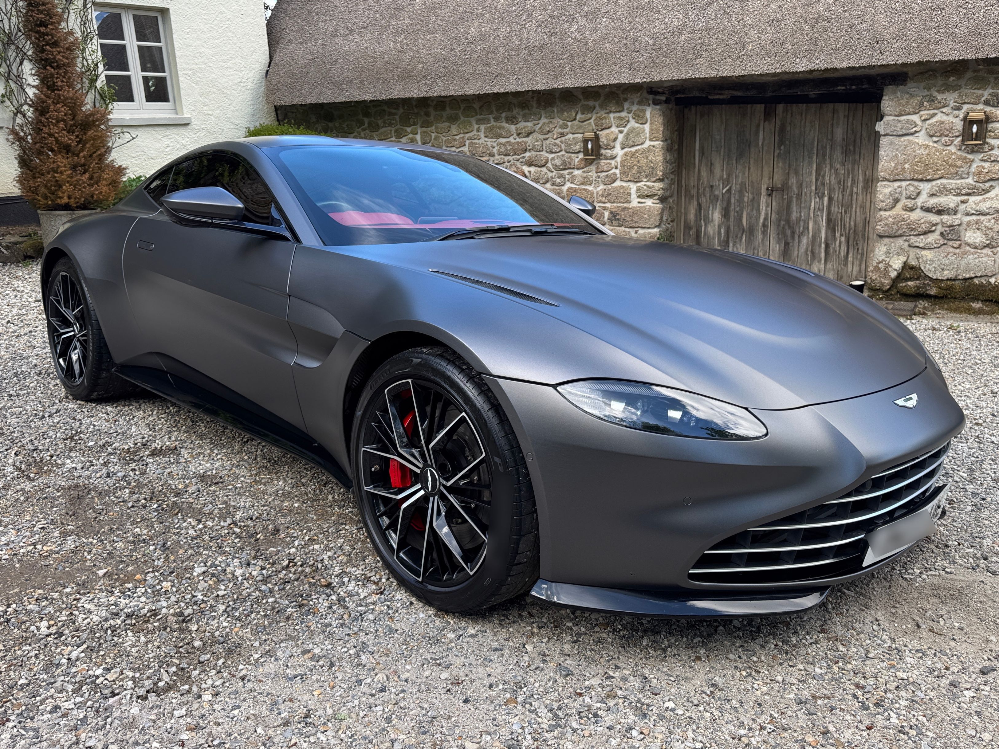 Aston Martin Vantage