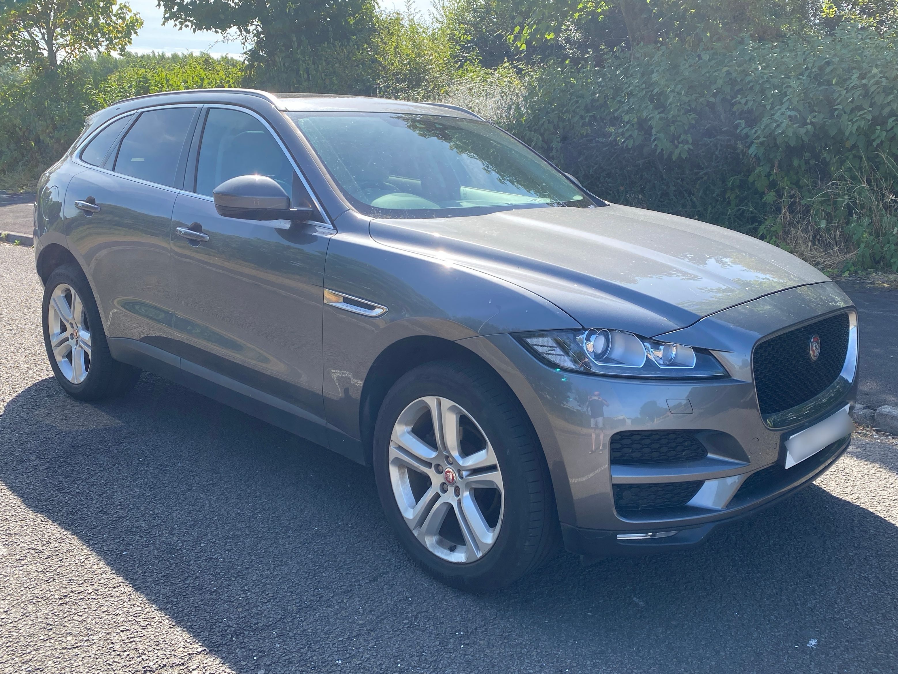Jaguar F-PACE