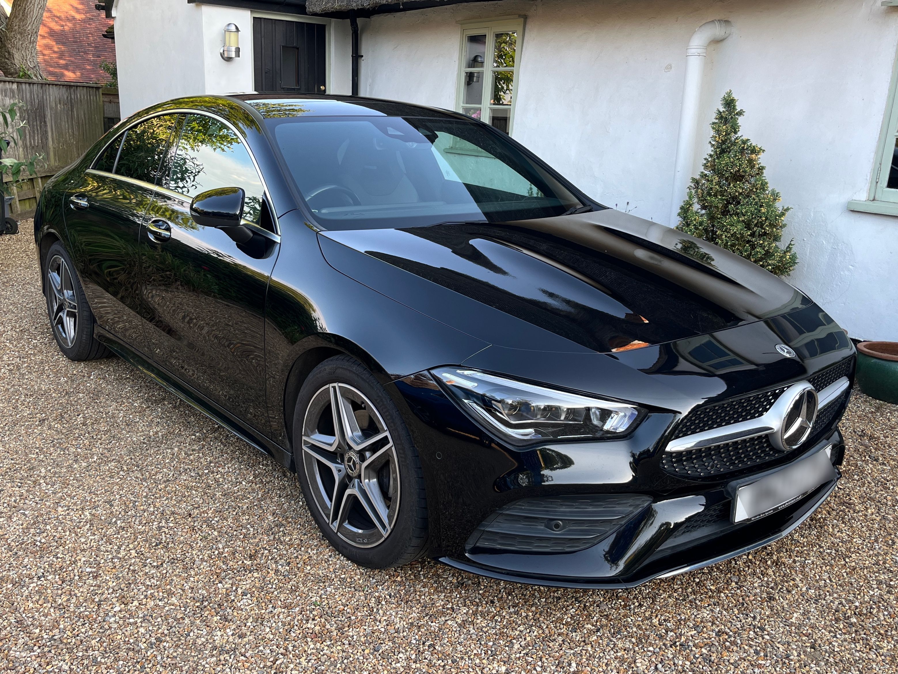 Mercedes CLA 180 AMG Line Premium + A