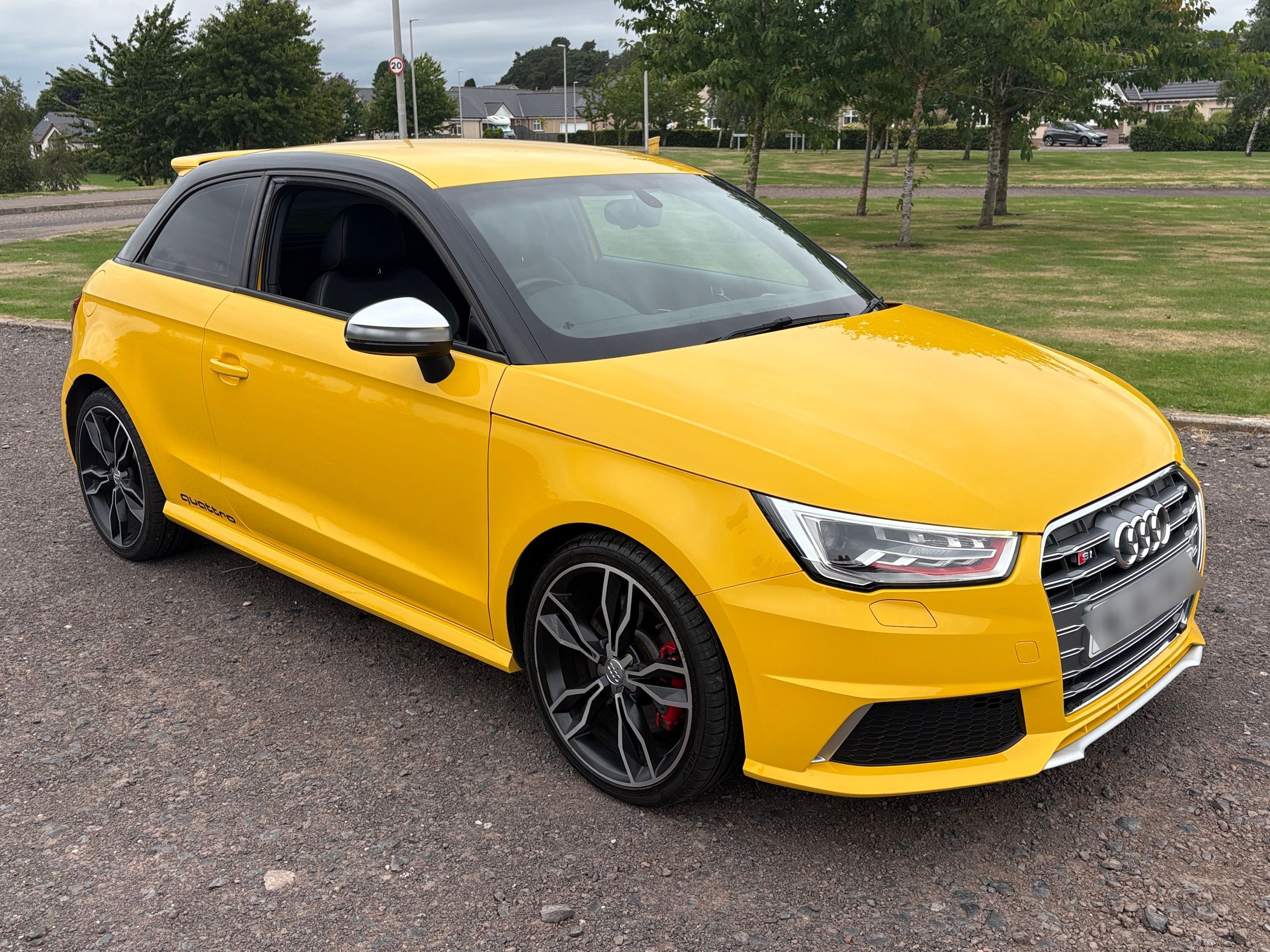 Audi S1