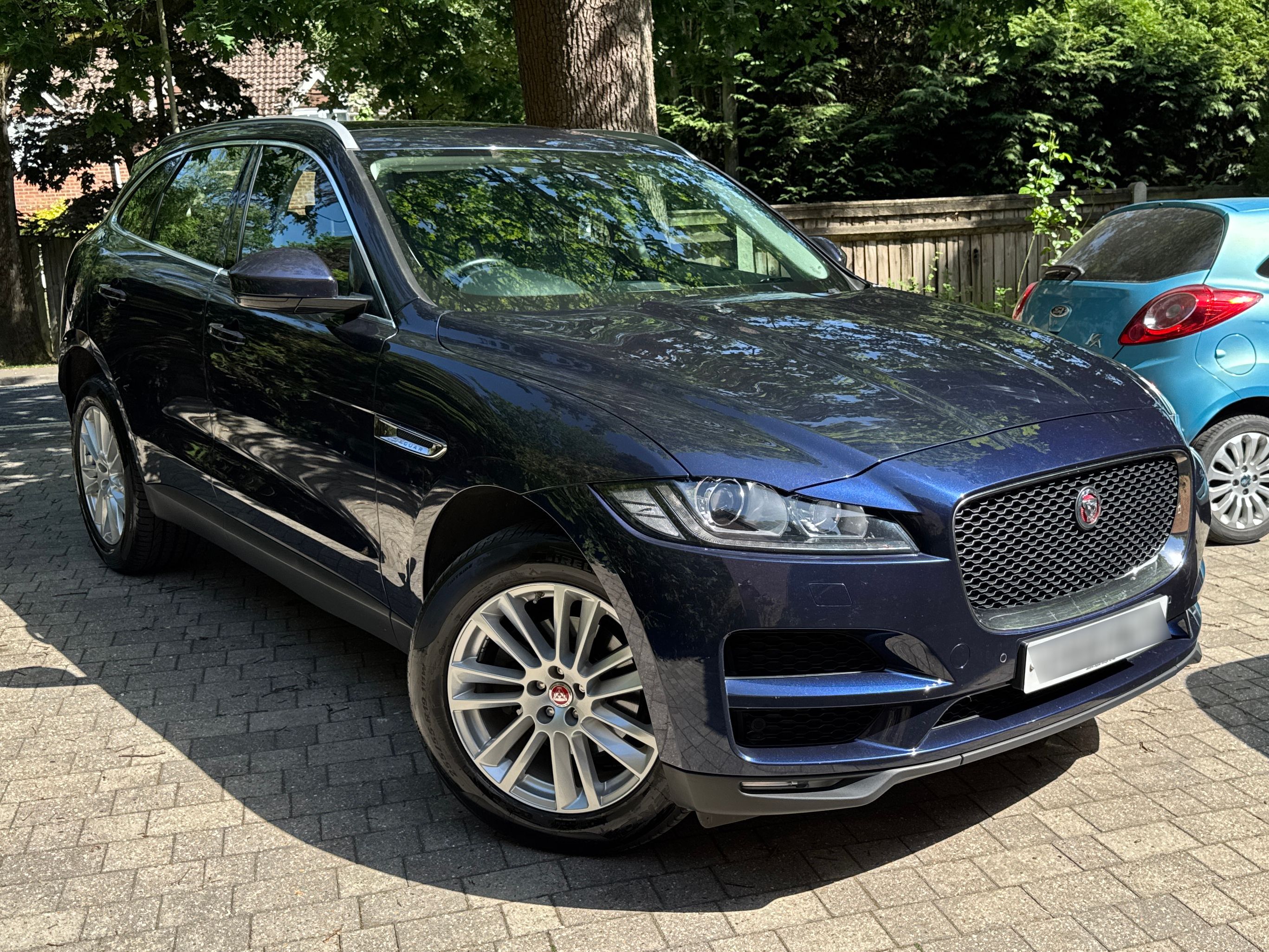 Jaguar F-PACE