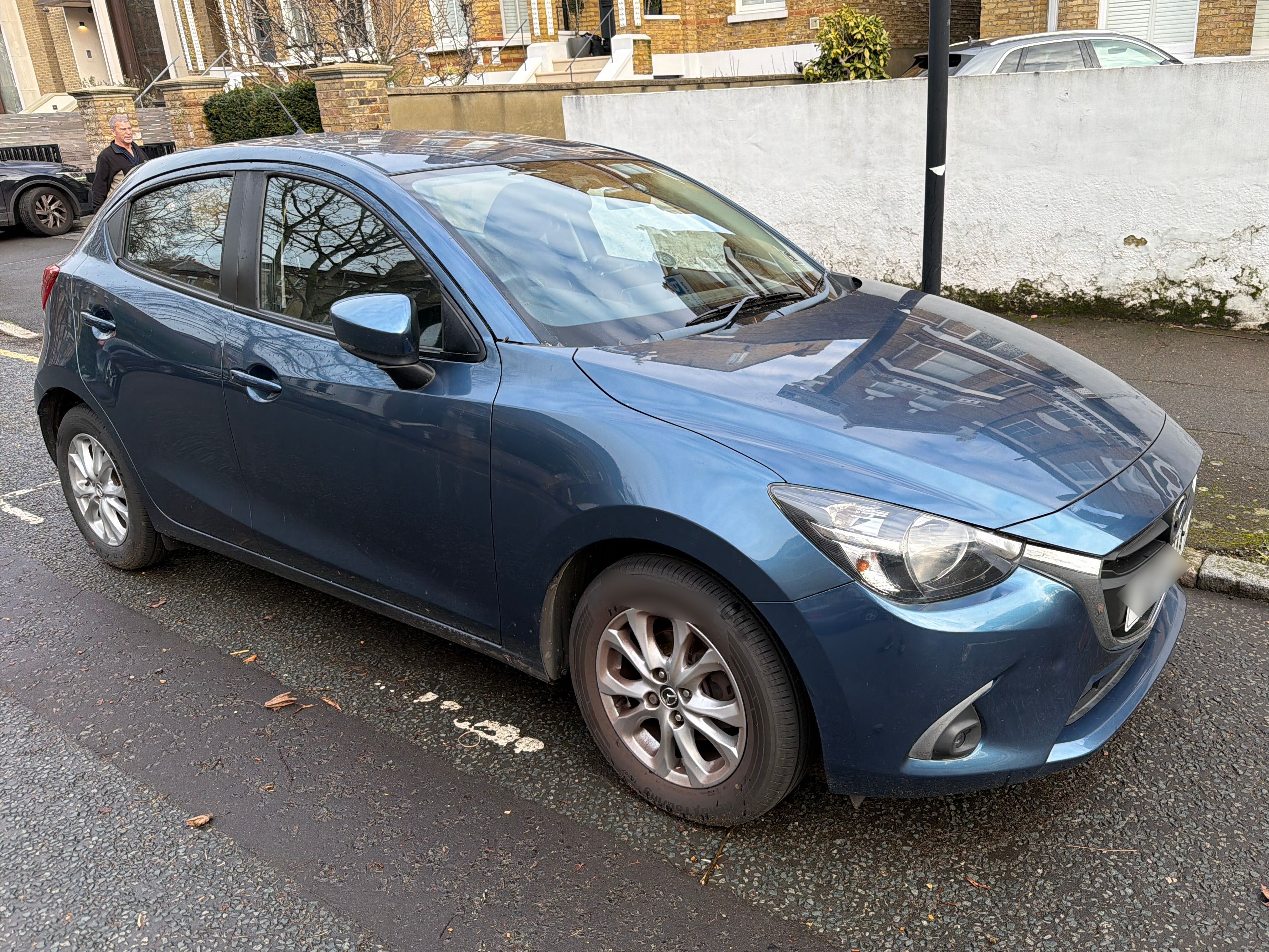 Mazda 2