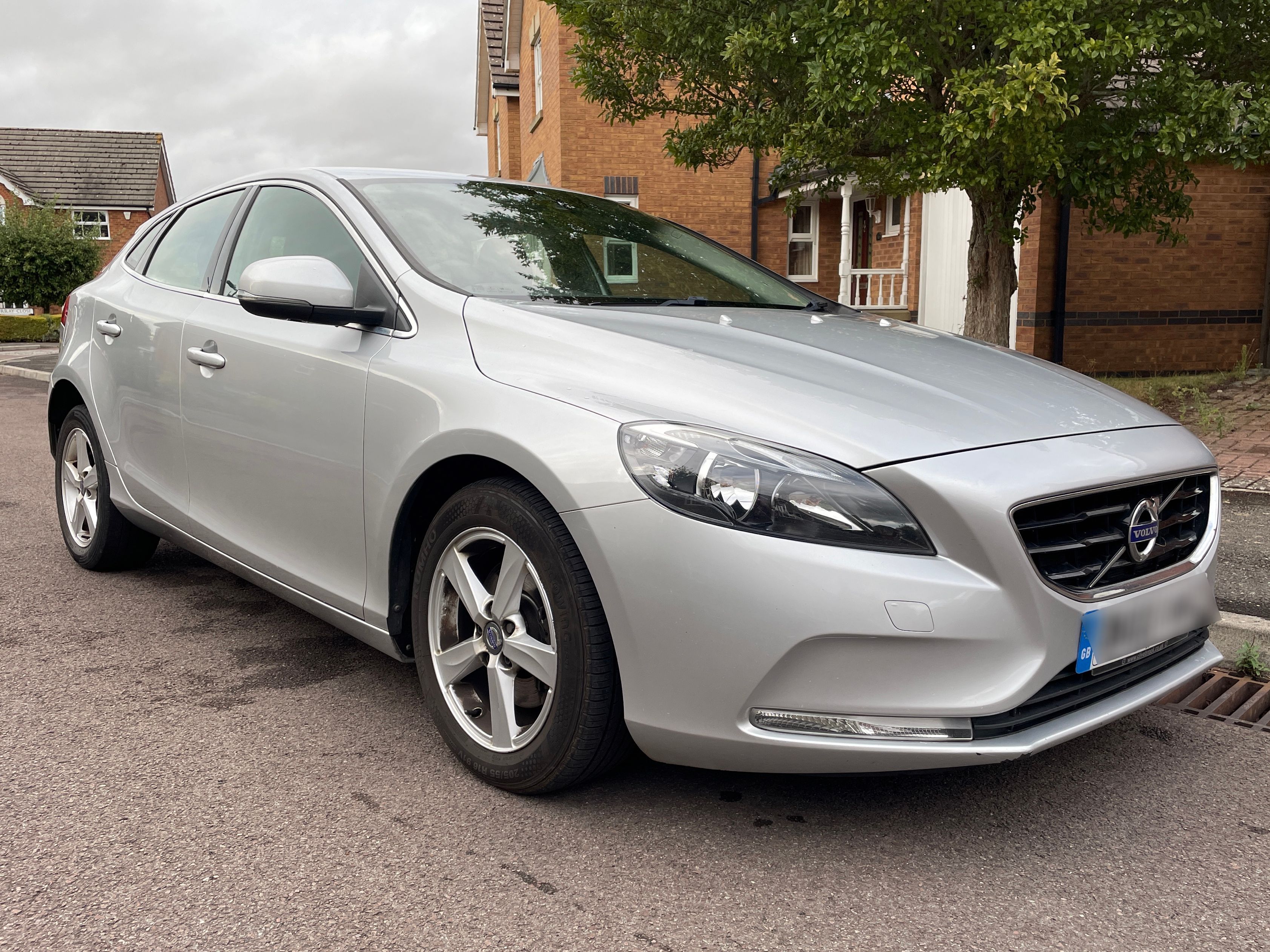 Volvo V40