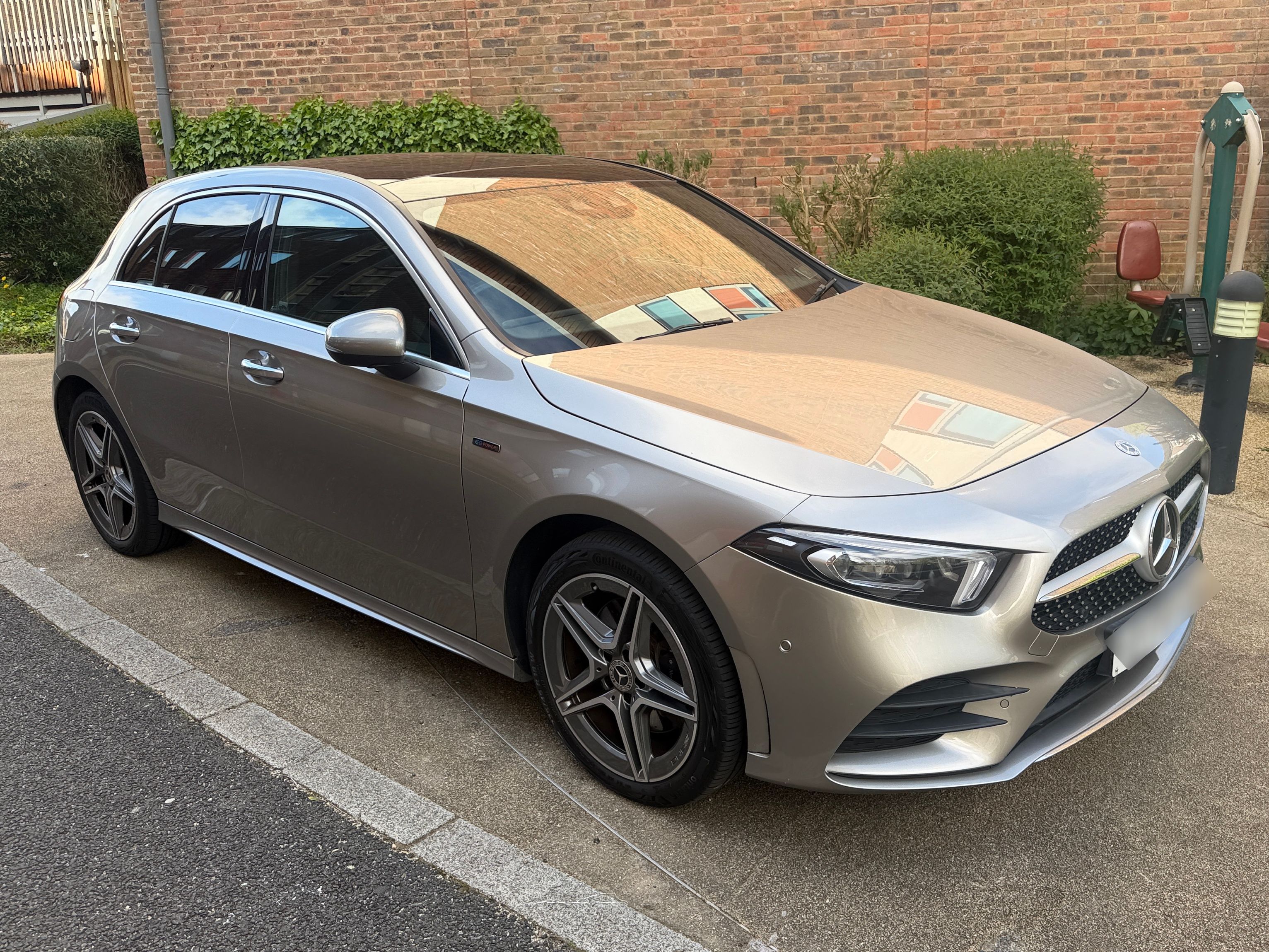 Mercedes A 250 AMG Line Premium + E A