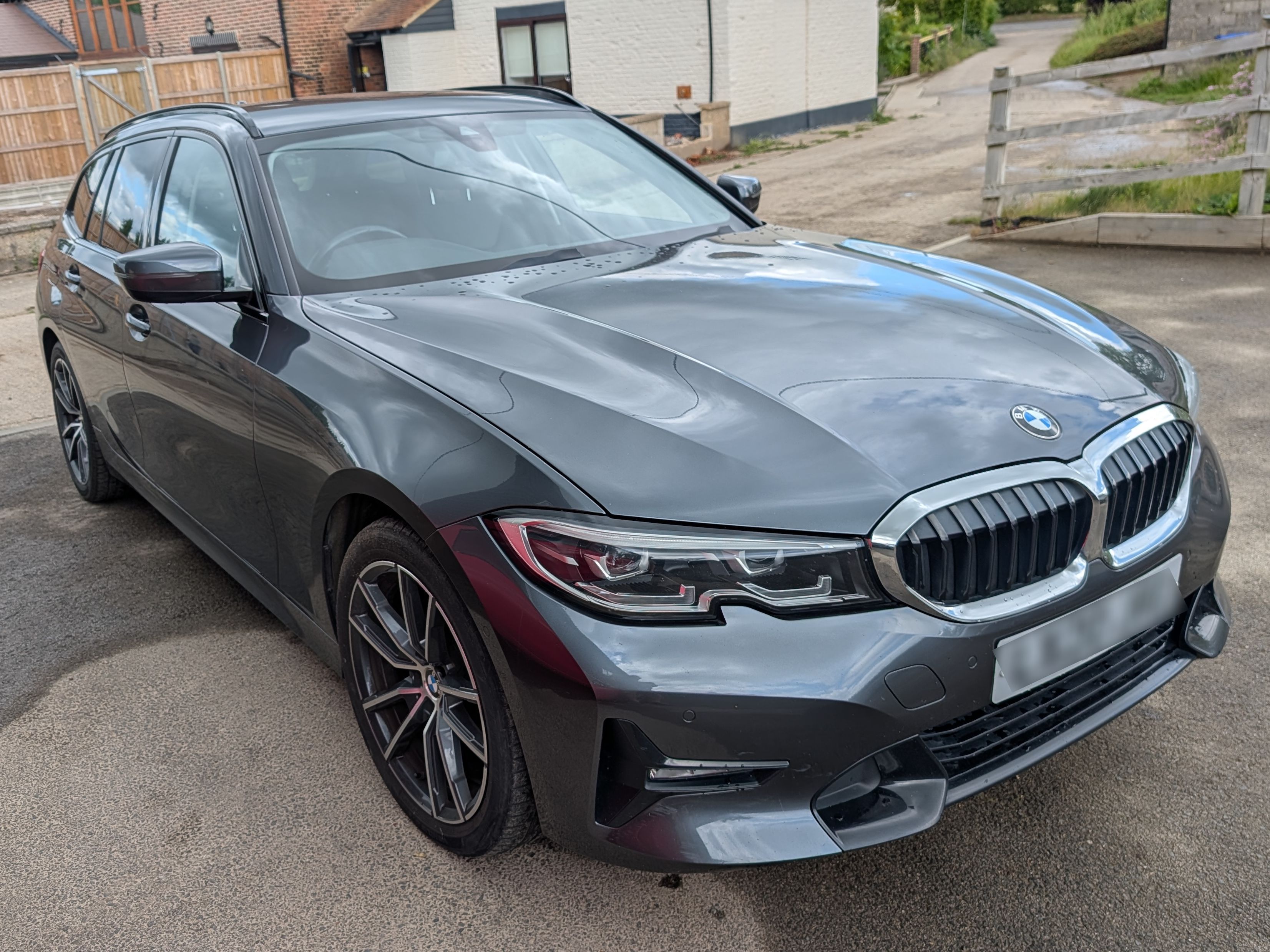 BMW 320I Sport Auto