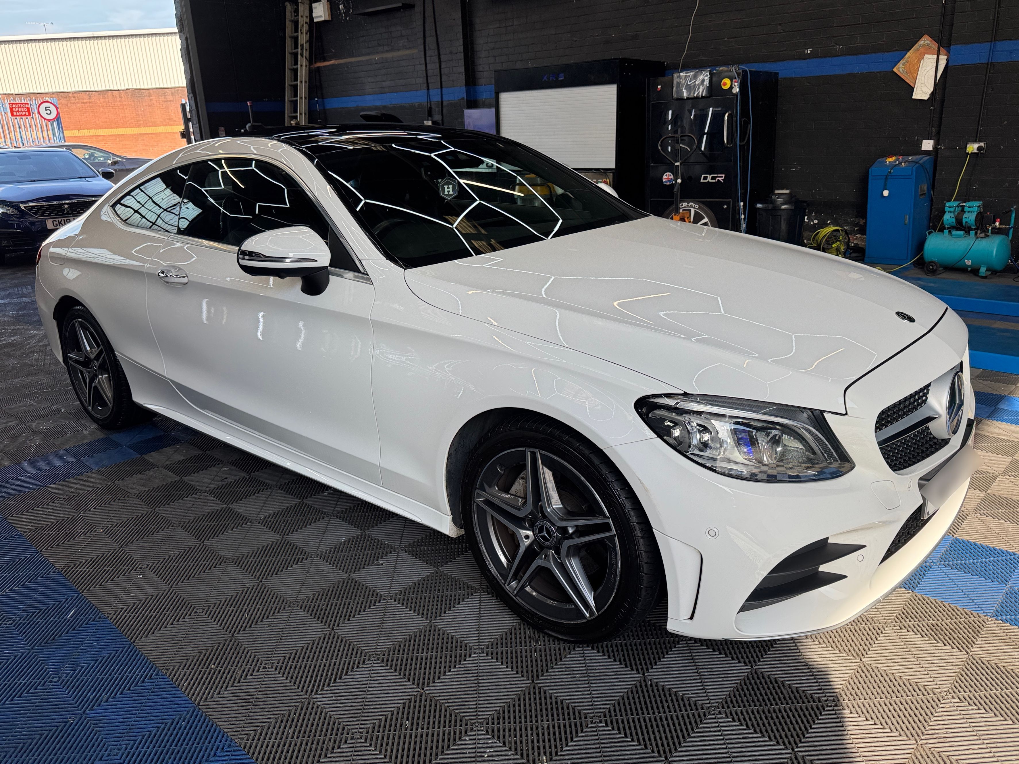 Mercedes C 200 AMG Line Premium +