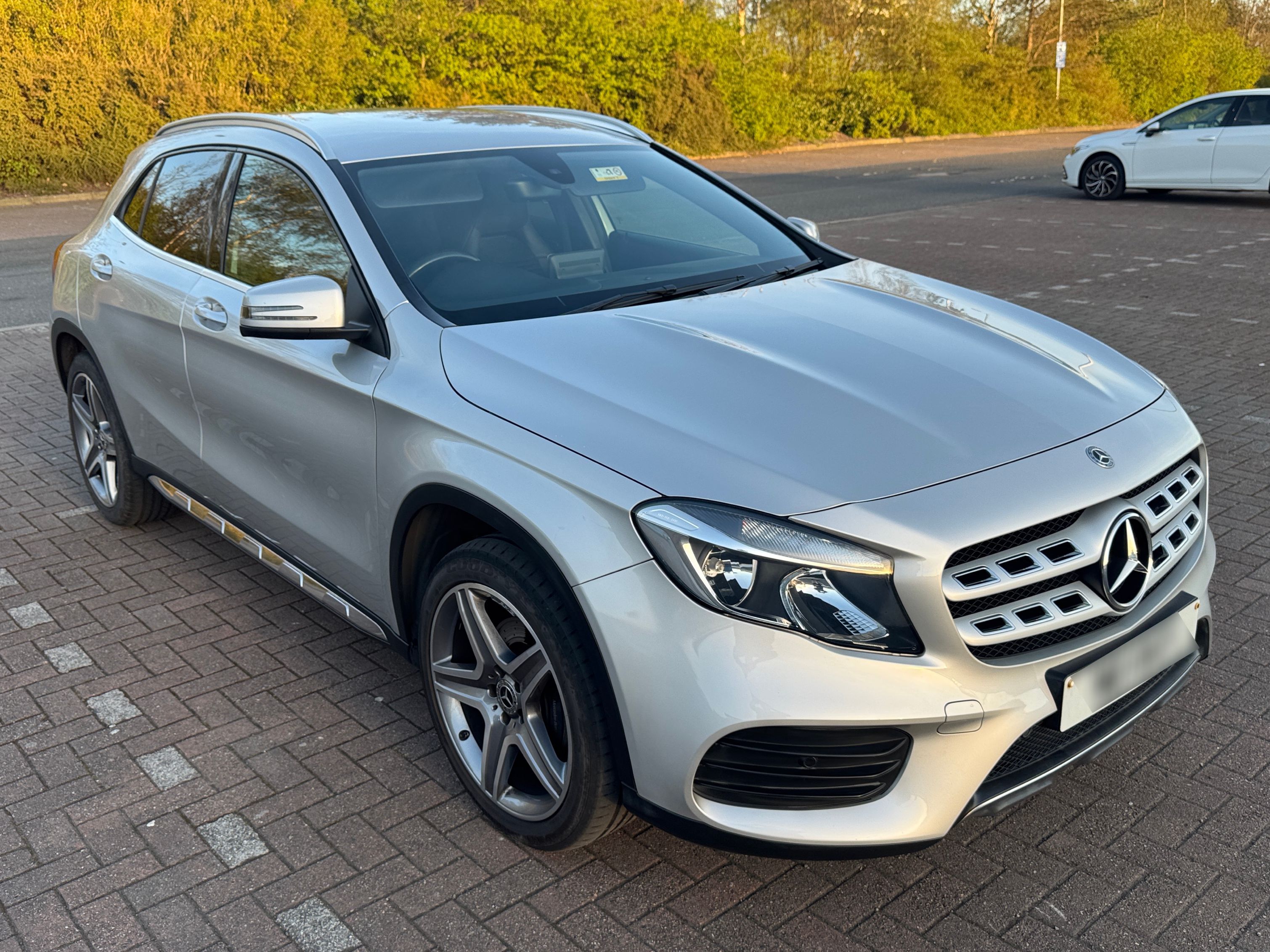 Mercedes GLA 220 AMG Line D 4MATIC Auto
