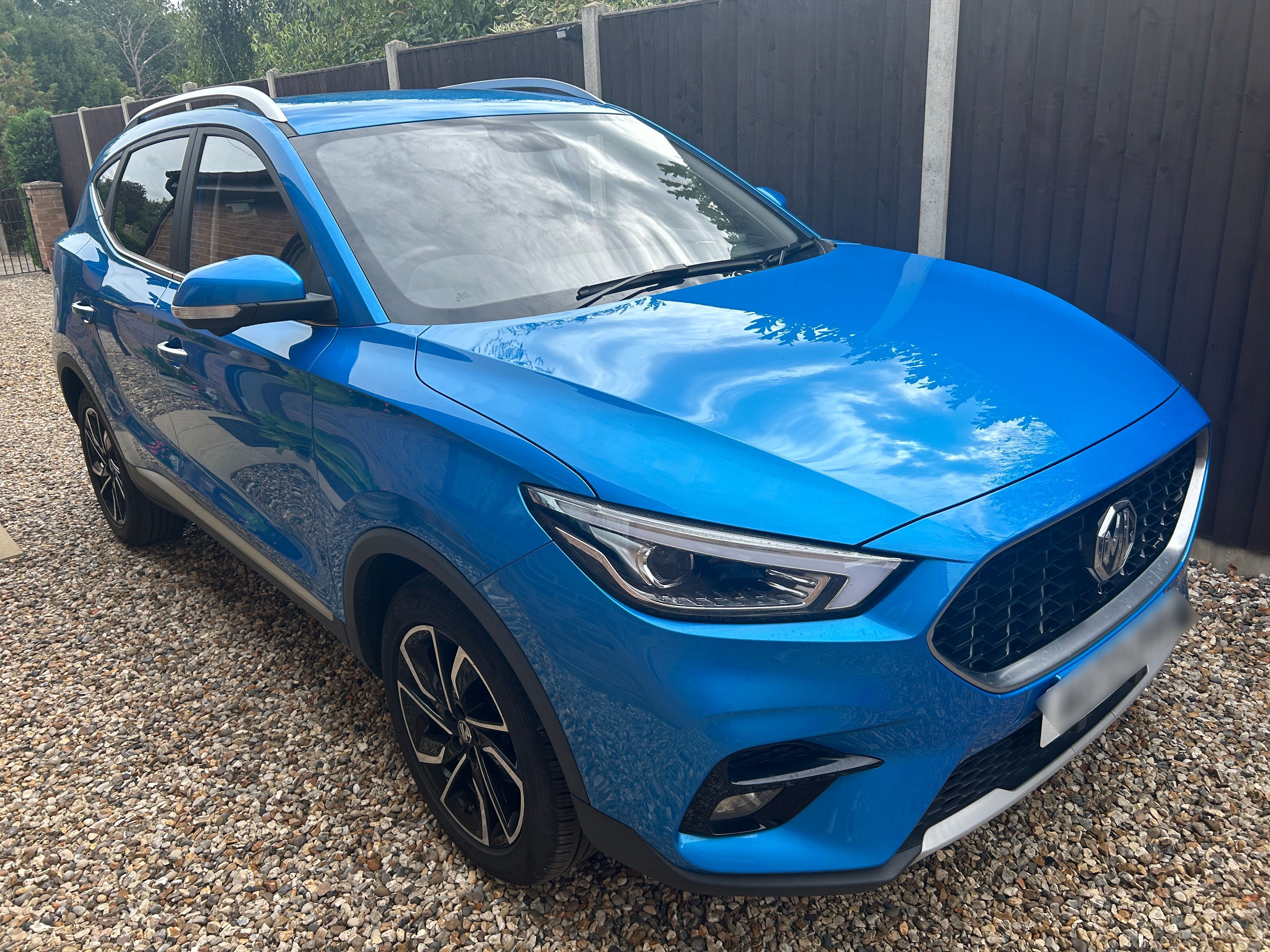 MG ZS