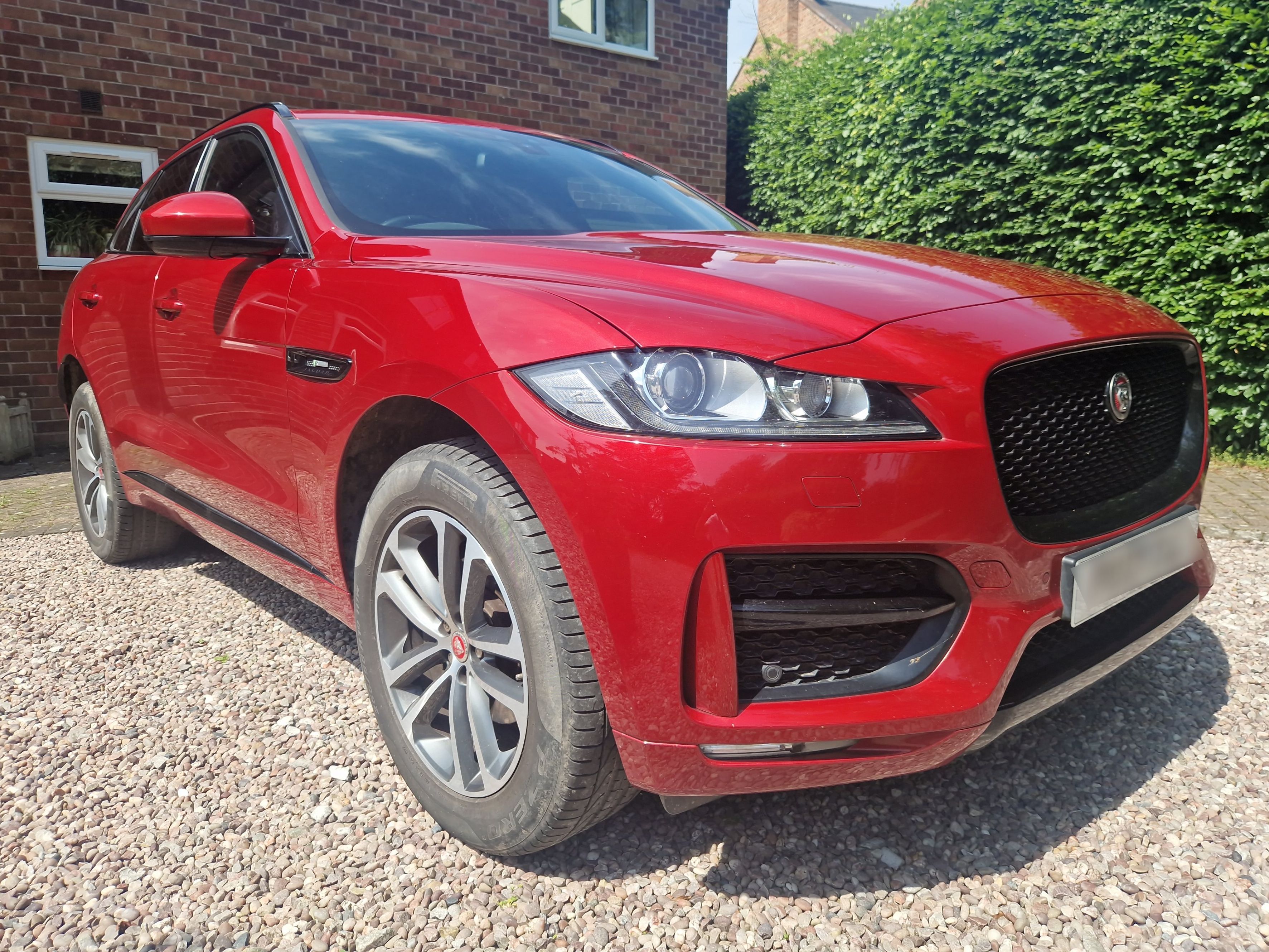Jaguar F-PACE