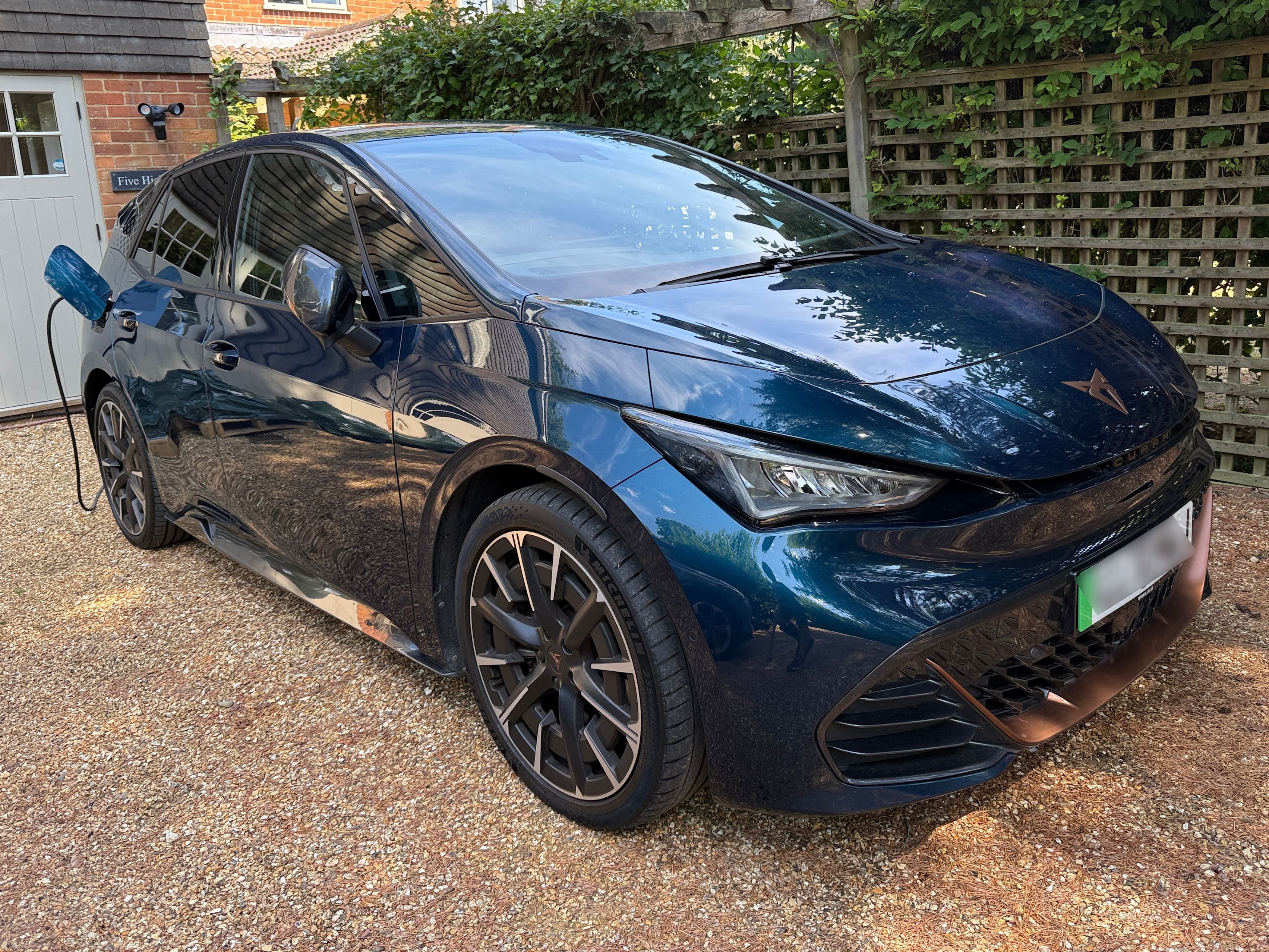 Cupra Born V3 EV