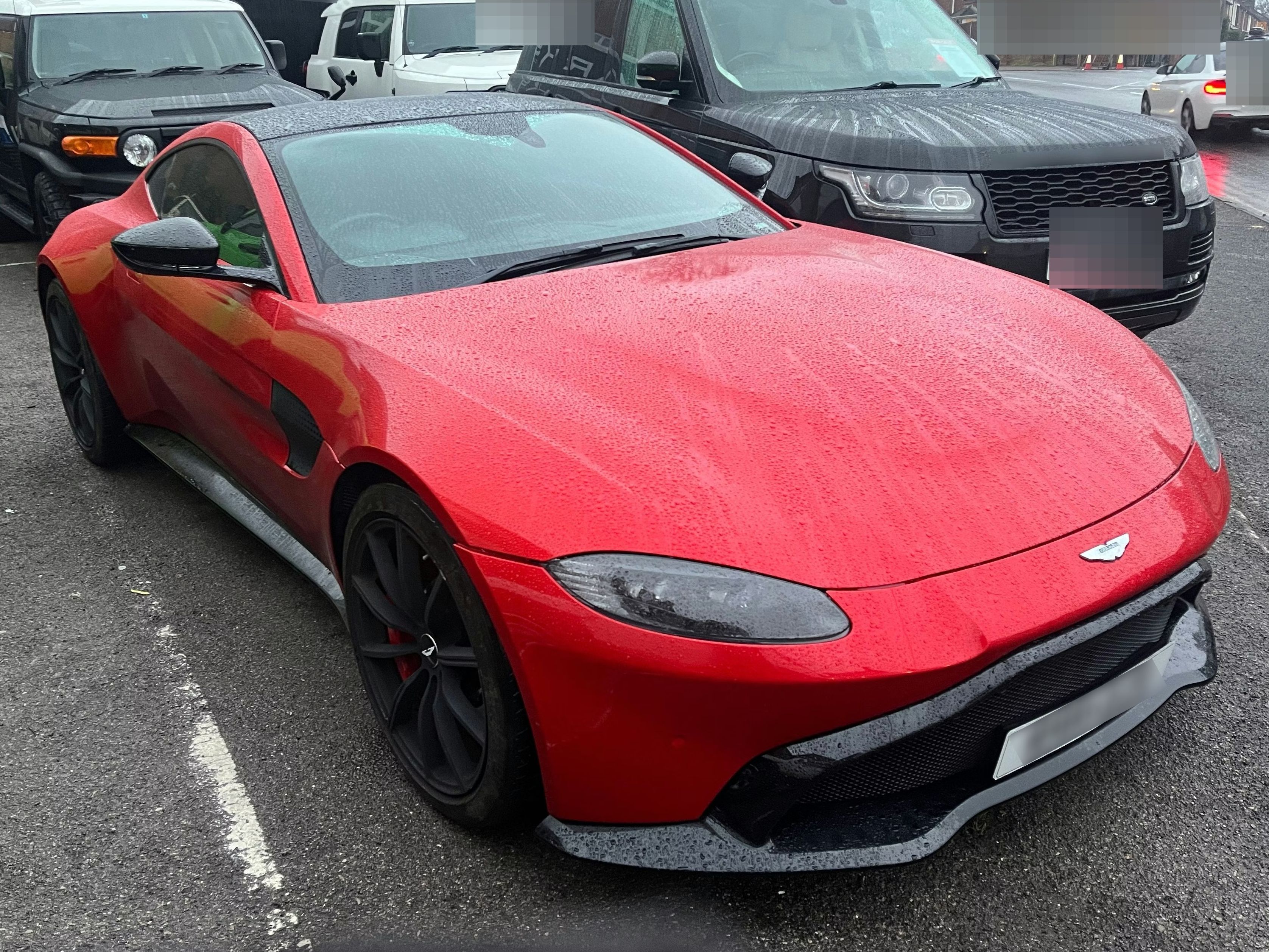 Aston Martin Vantage